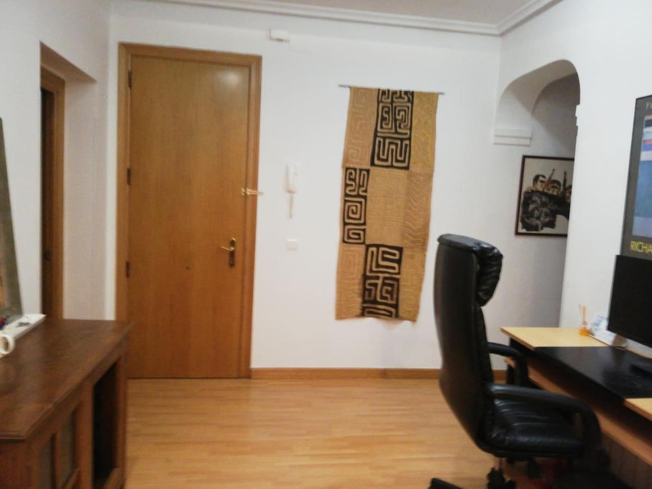 Apartment - Photo 8