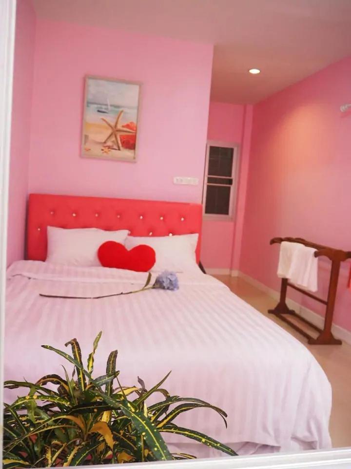 Budget Double Room photo 2