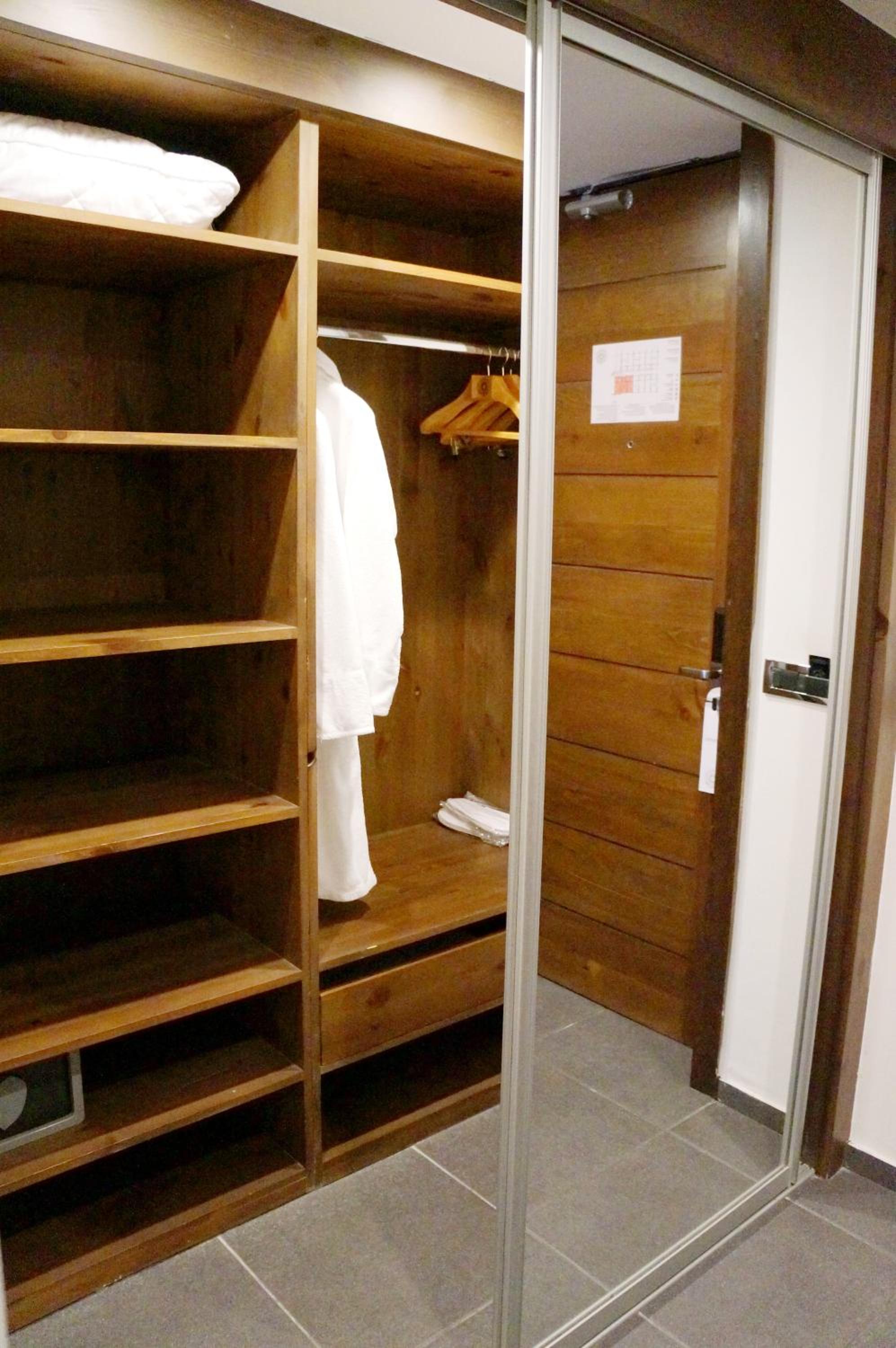 Superior Double Room - Photo 9