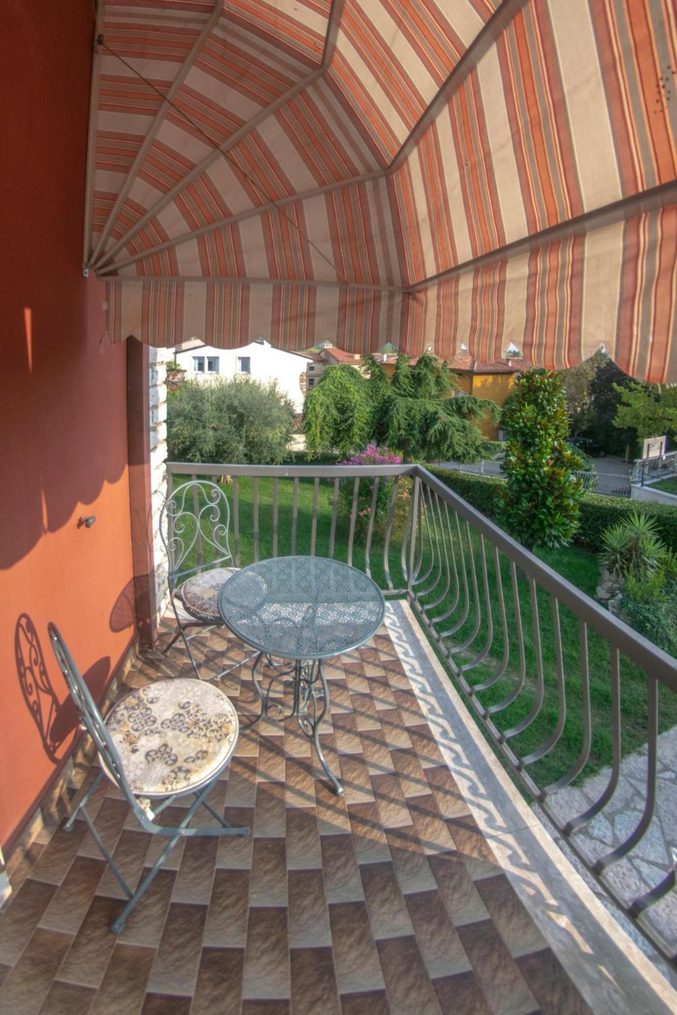 Double Room - Photo 4