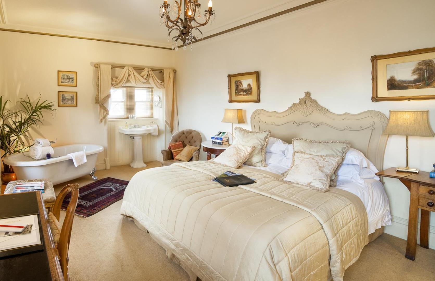 Deluxe Double Room photo 2