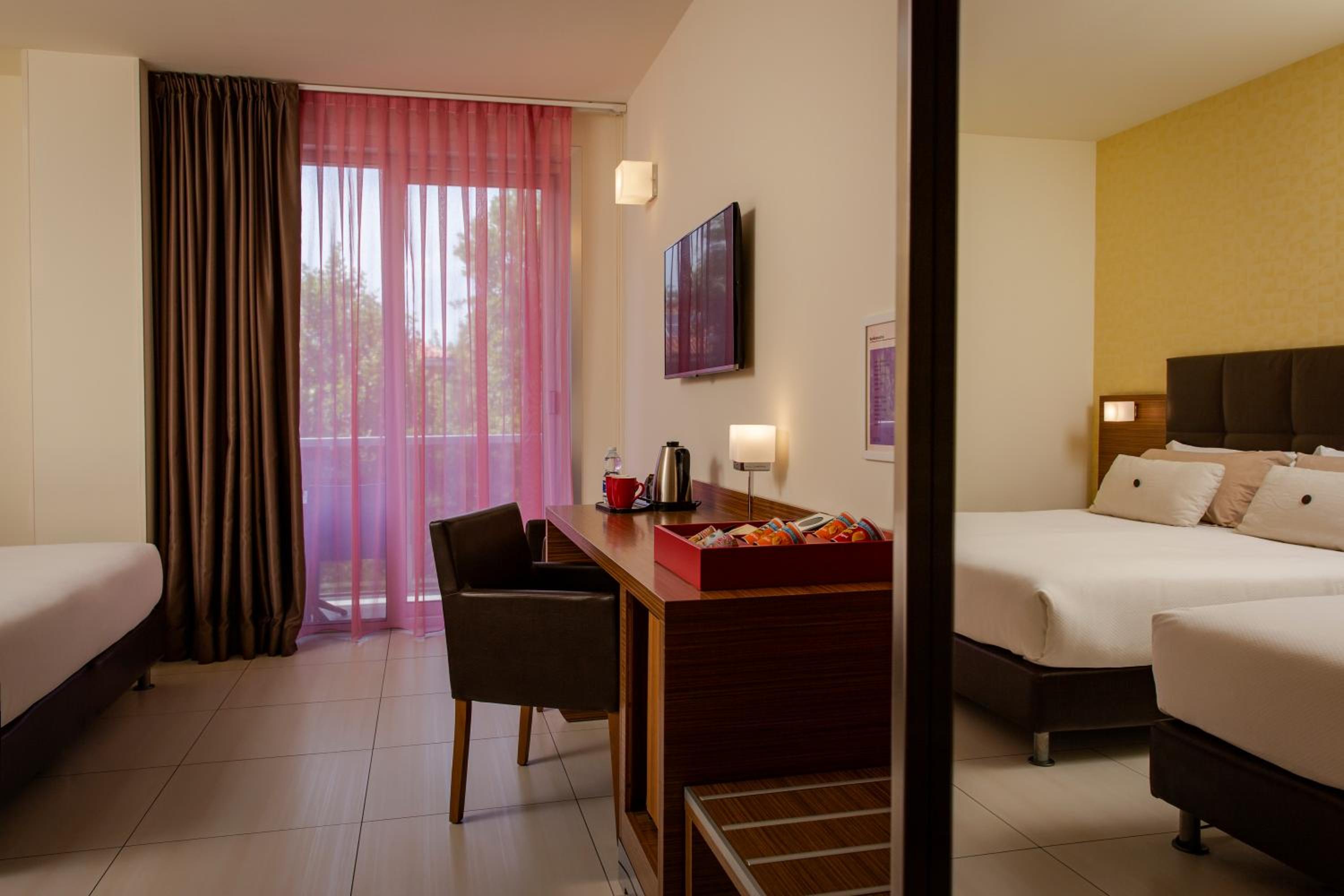 Superior Triple Room - Photo 18