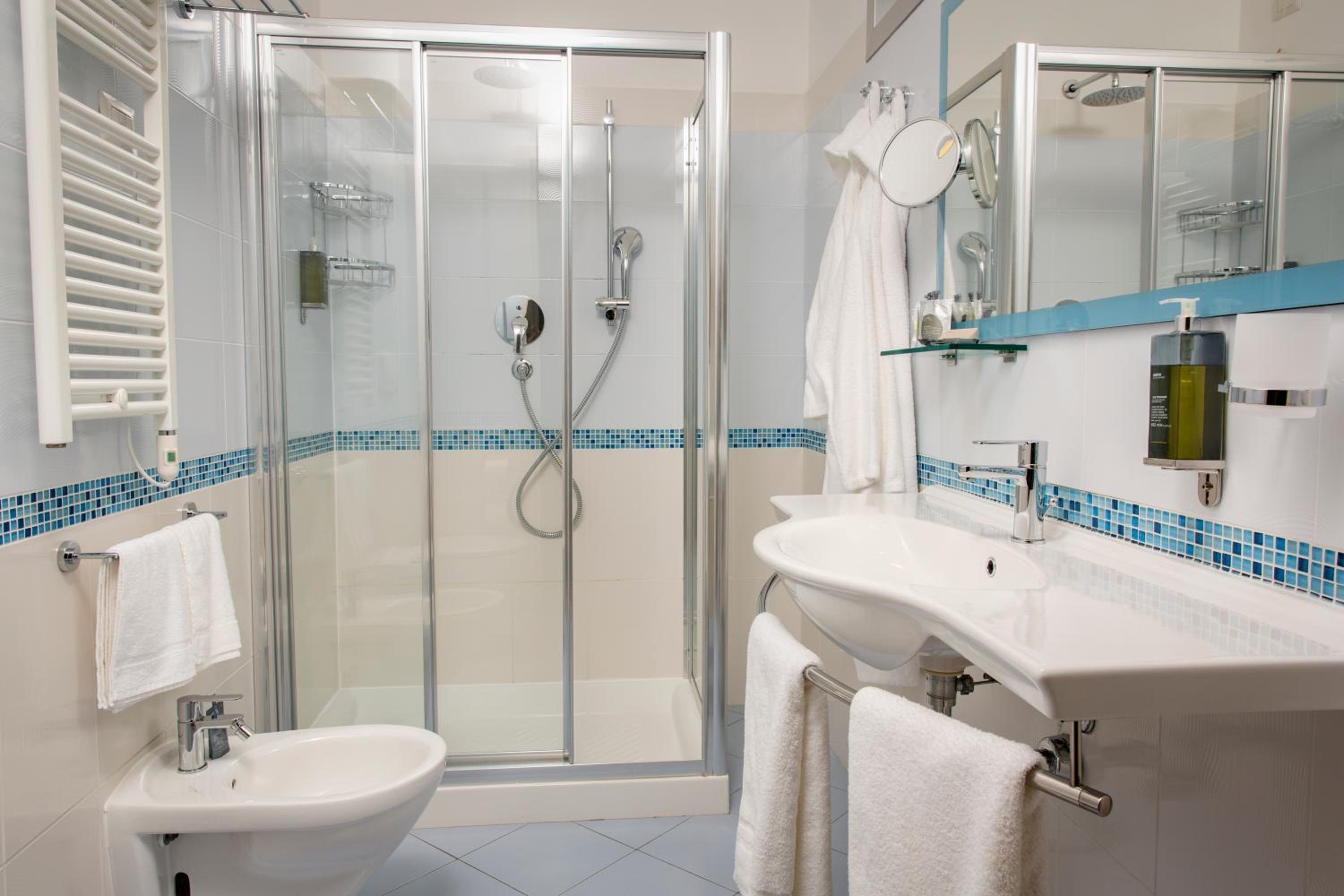 Superior Triple Room - Photo 16