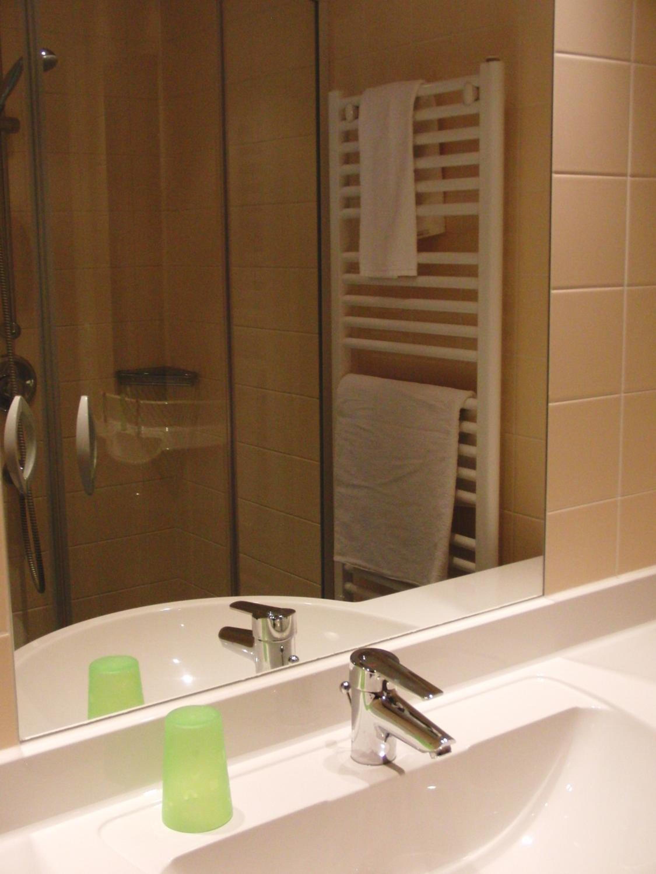 Double Room - Photo 3