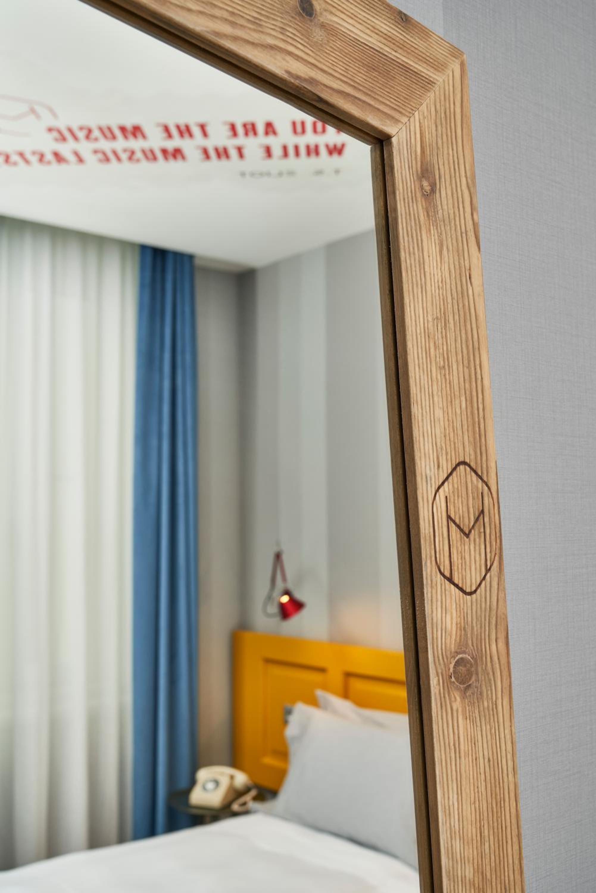 Double or Twin Room - Photo 4