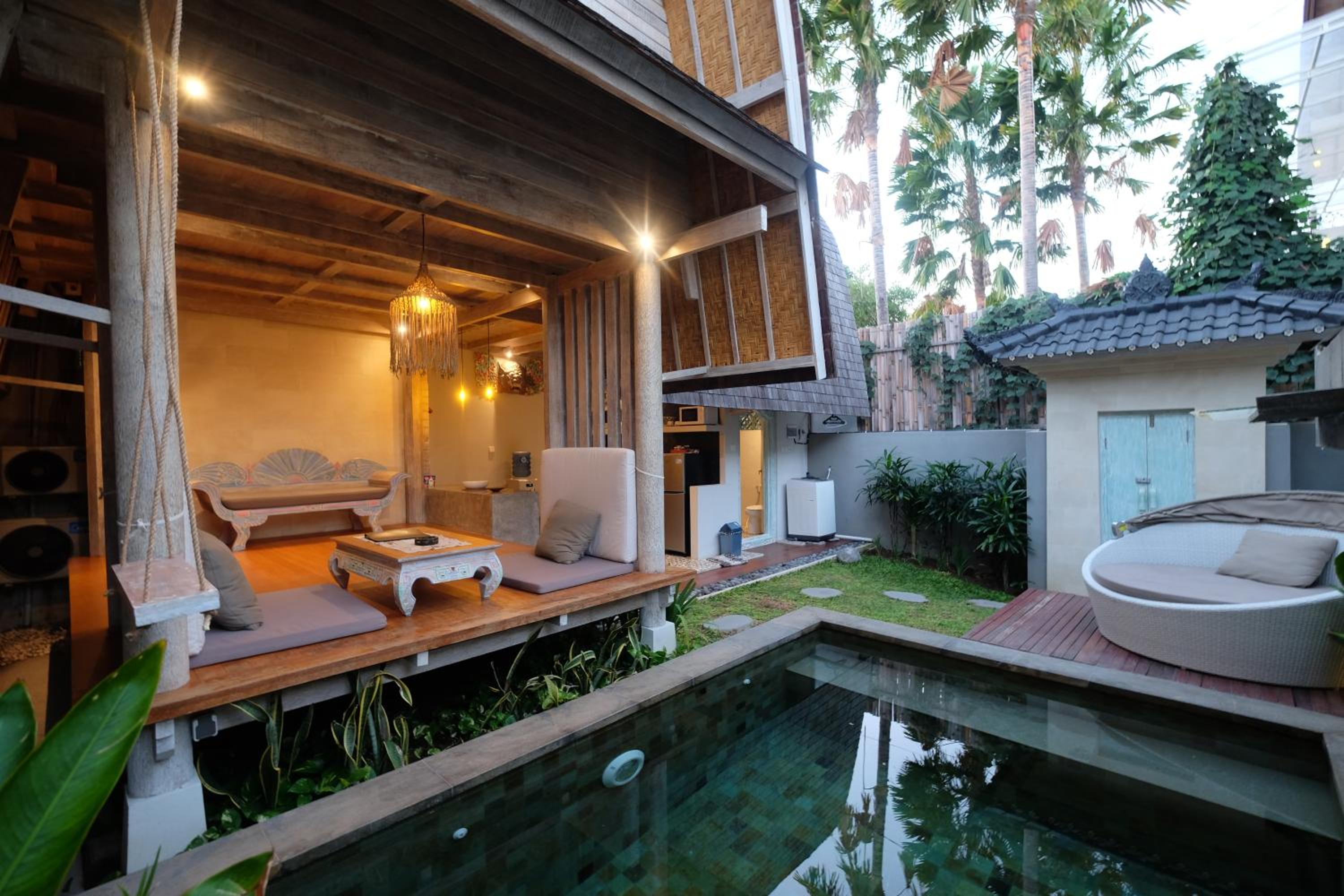Villa with Private Pool - Photo 27