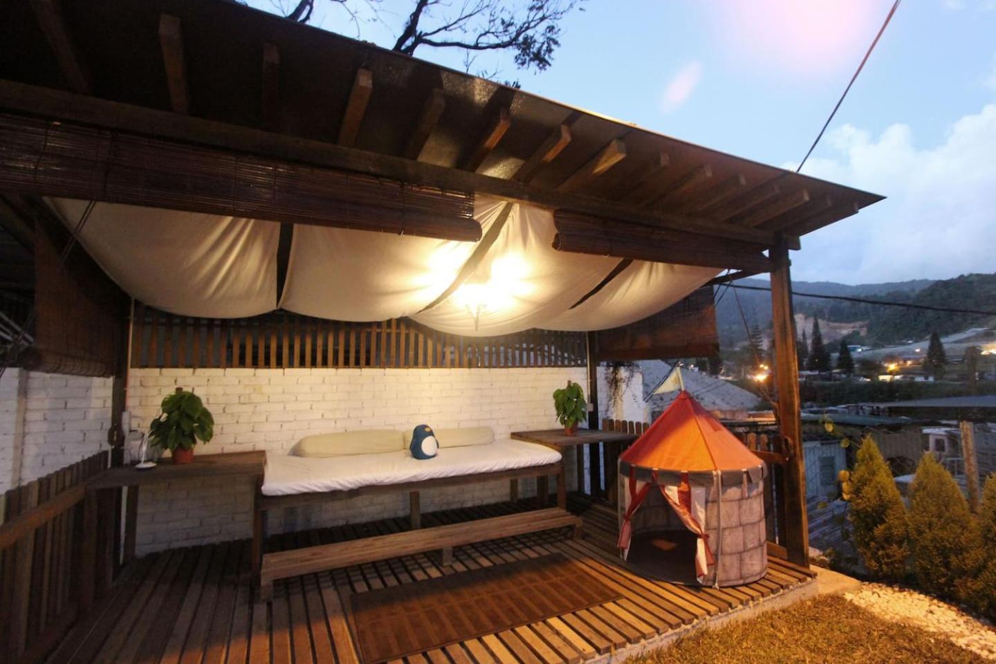 Four-Bedroom House photo 1