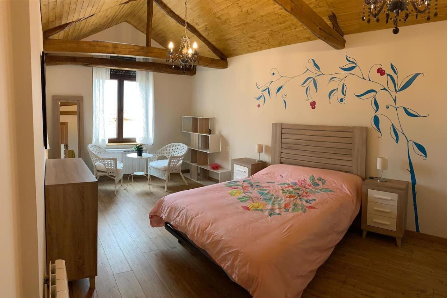 Casa de cuatro habitaciones