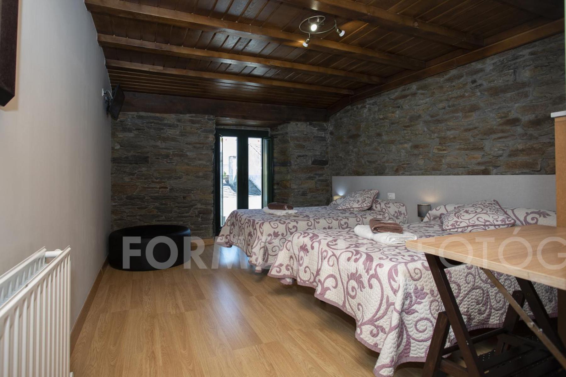 Habitación Doble con Baño Privado