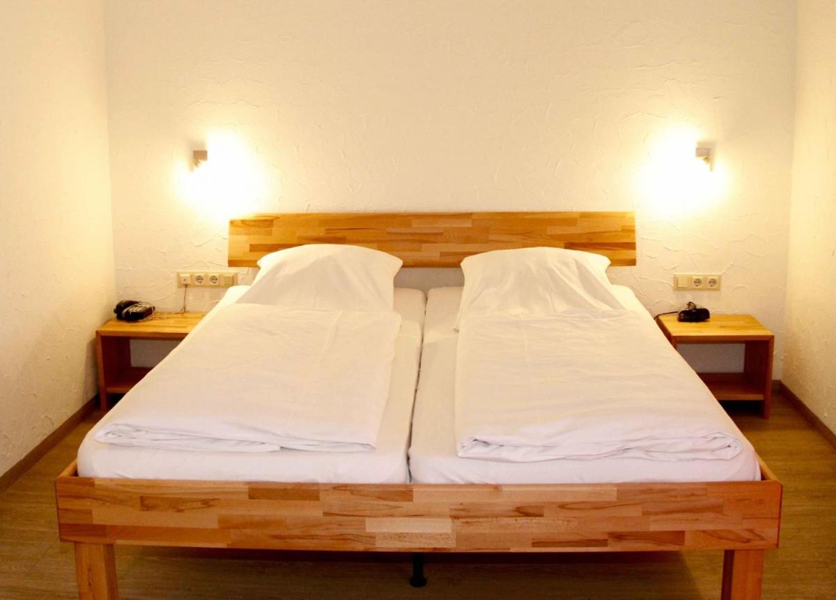 Double Room - Photo 8