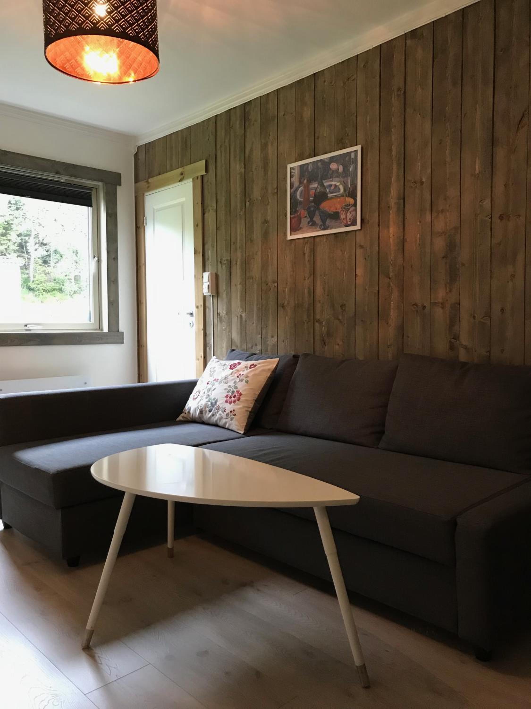 One-Bedroom Apartment - Photo 5