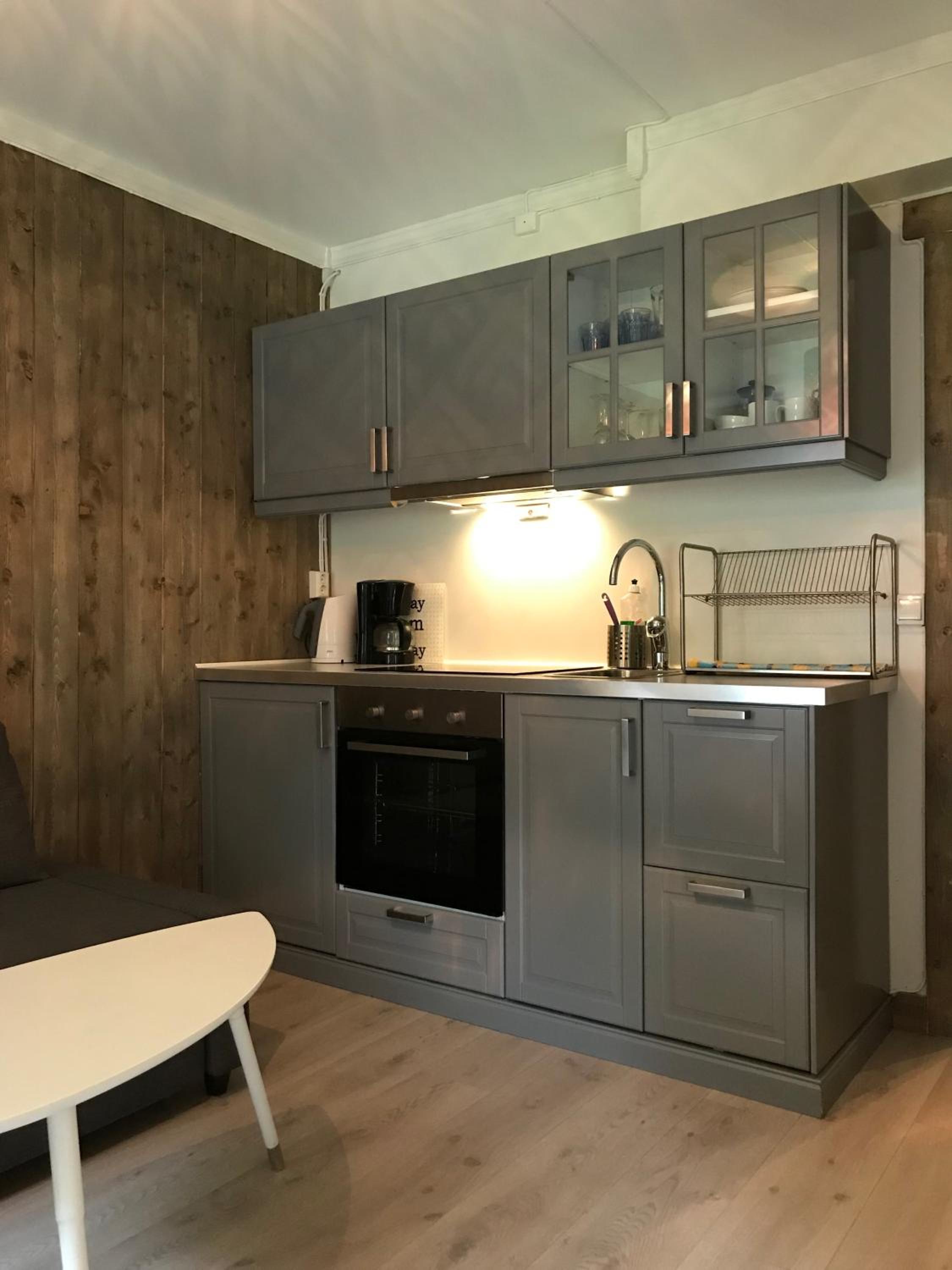 One-Bedroom Apartment - Photo 6