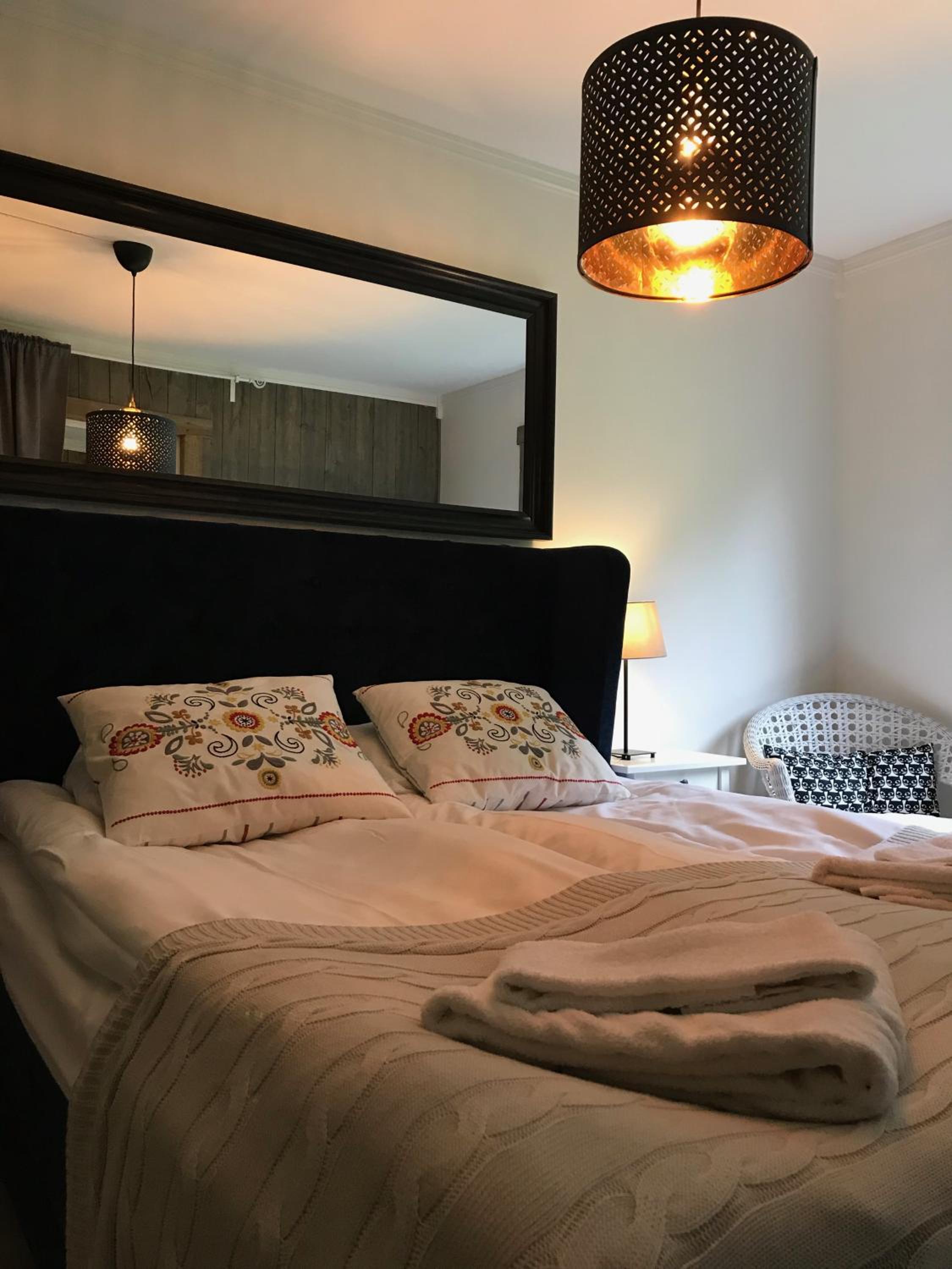 One-Bedroom Apartment - Photo 9