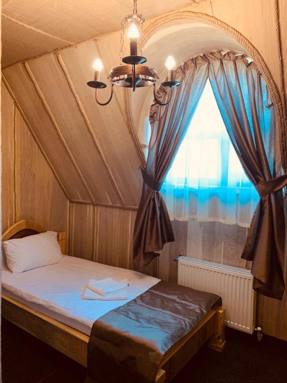 Small Single Room