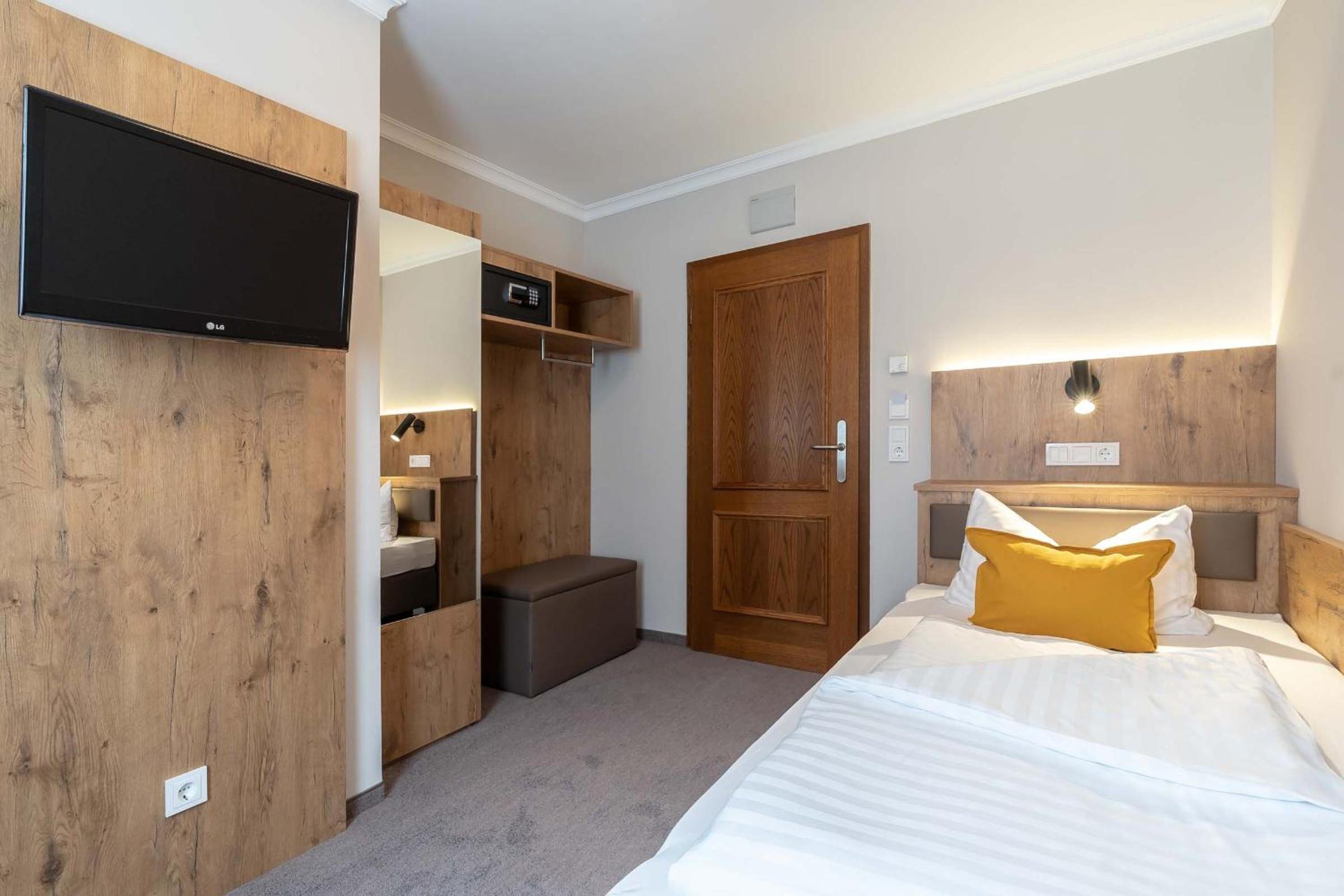 Deluxe Double Room - Photo 5