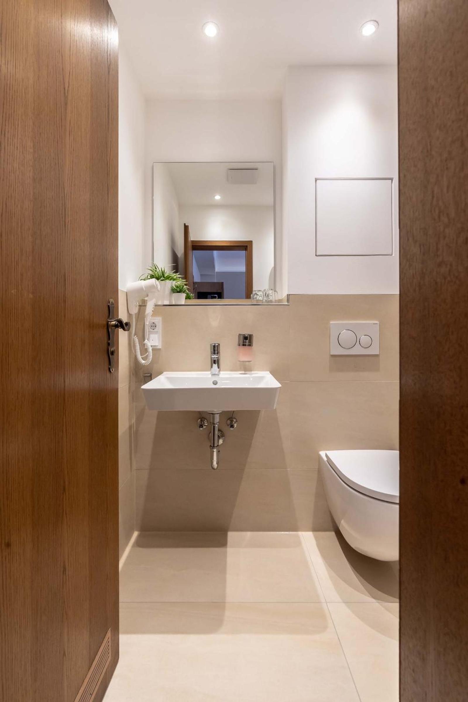 Standard Single Room