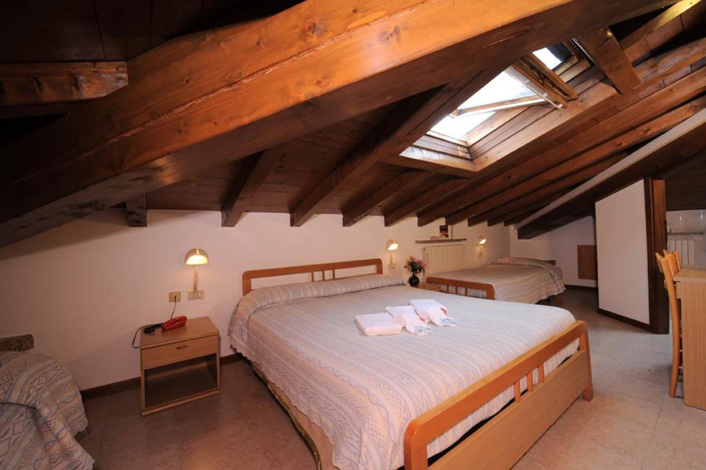 Attic Quadruple Room with Private Bathroom