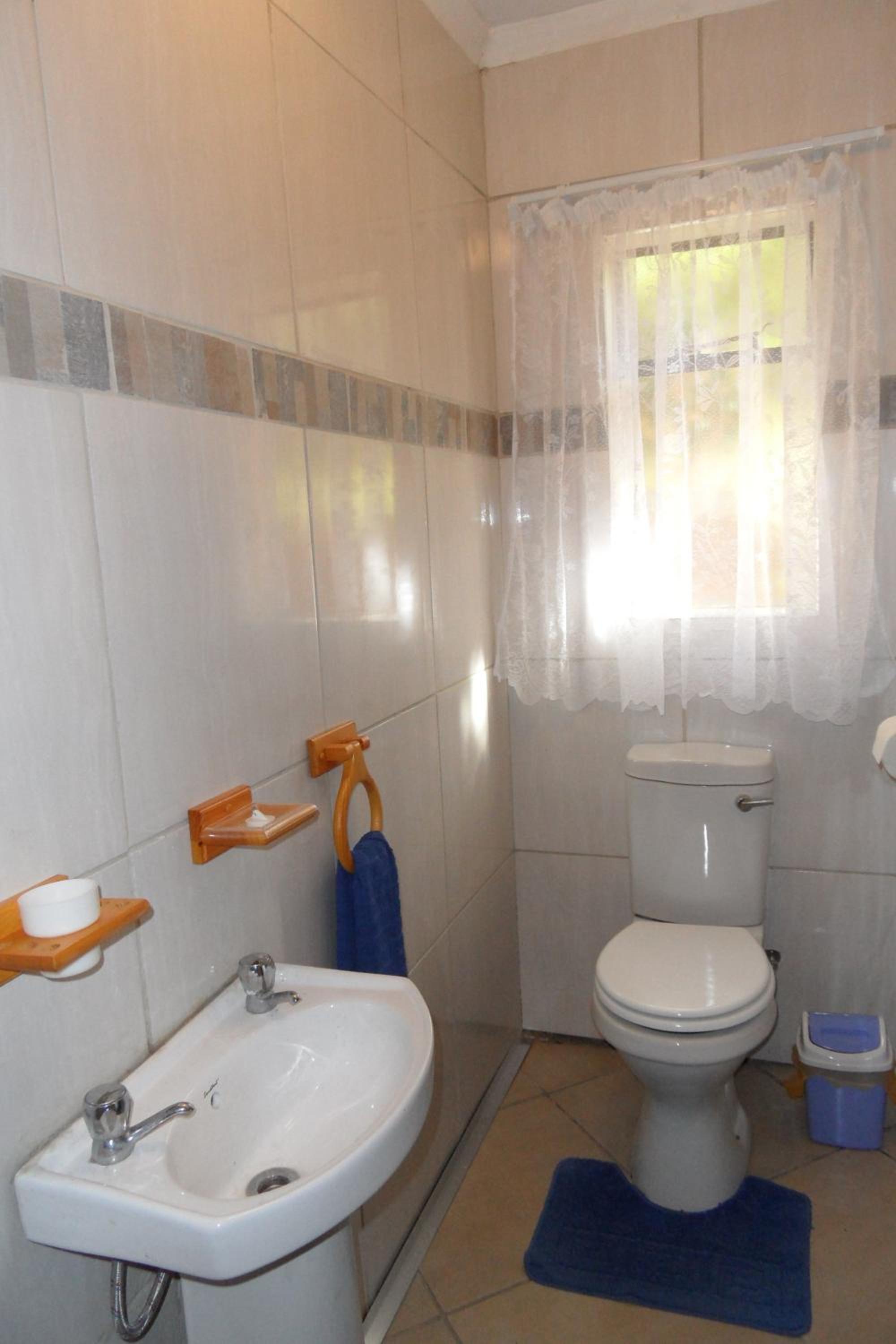 Double Room - Photo 2
