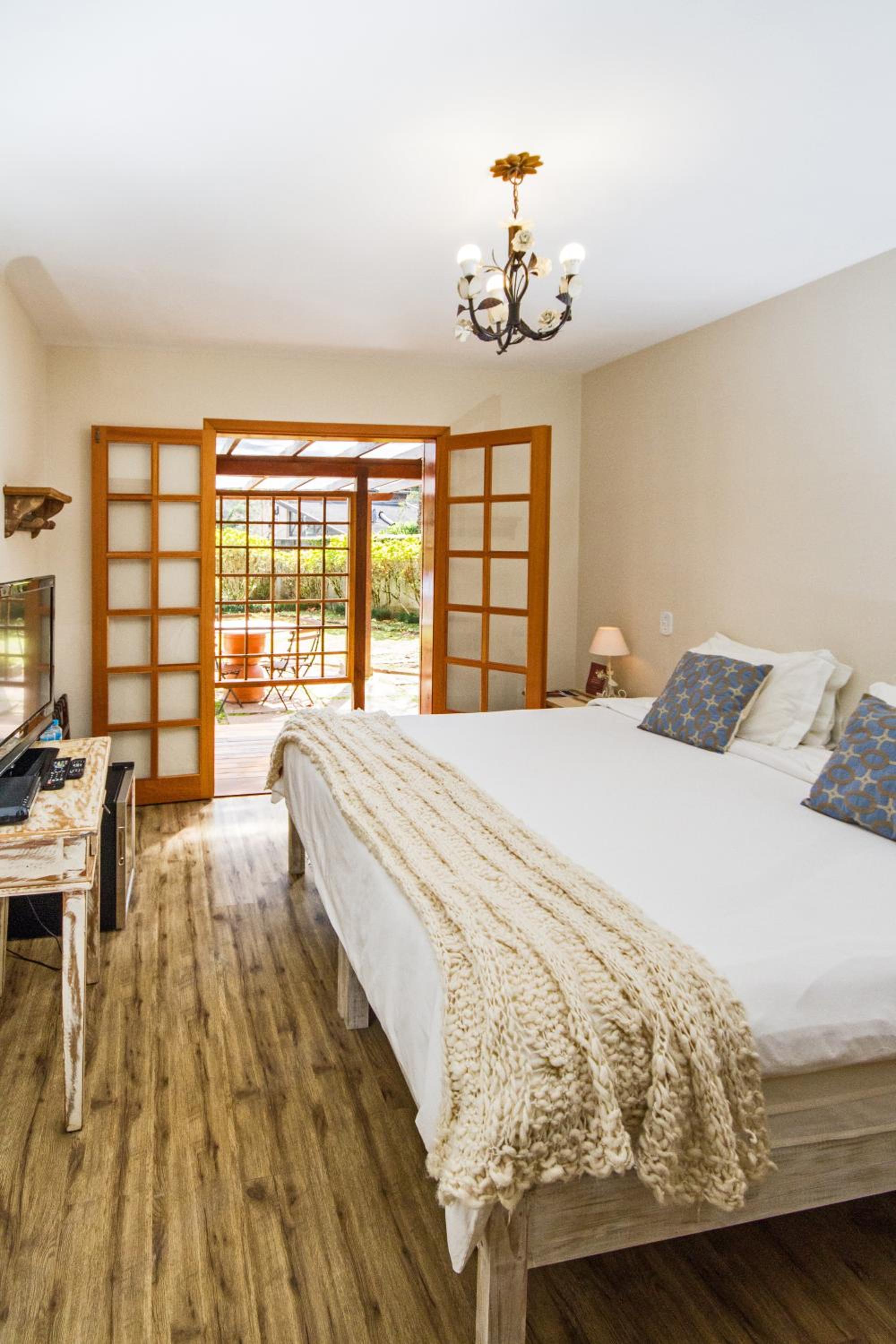 Double Room with Pool View