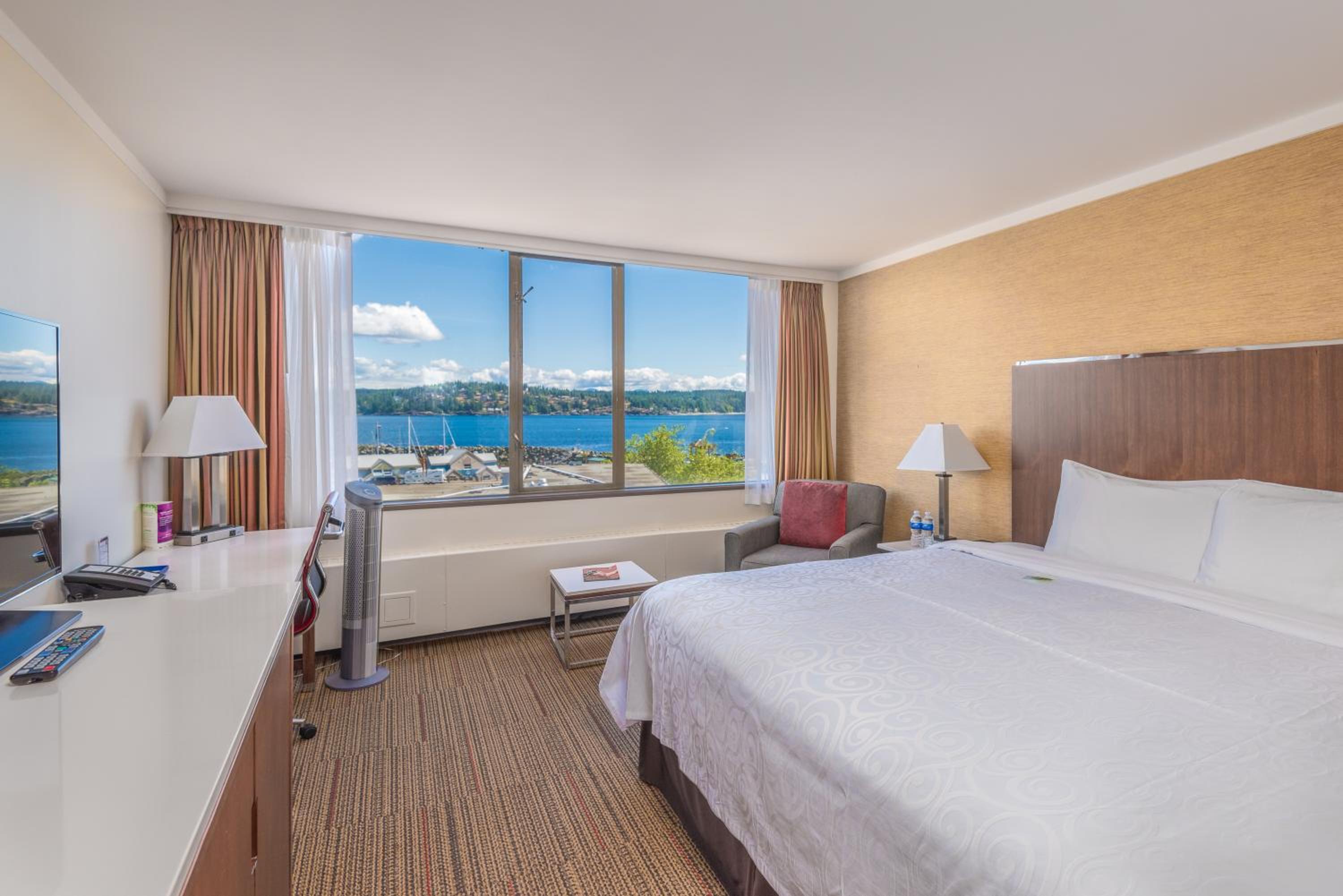 Coast Tower - King Room