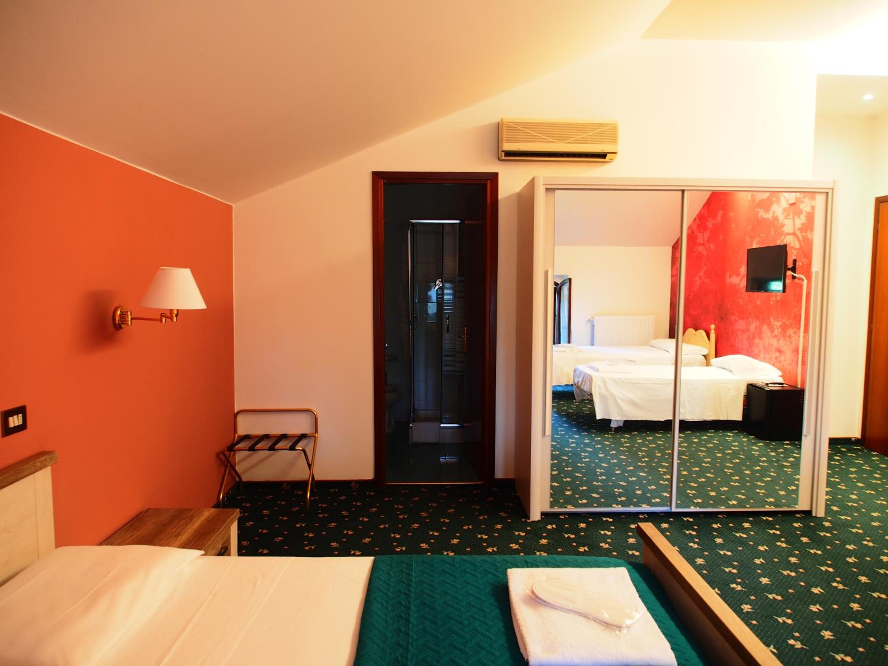 Family Suite photo 2