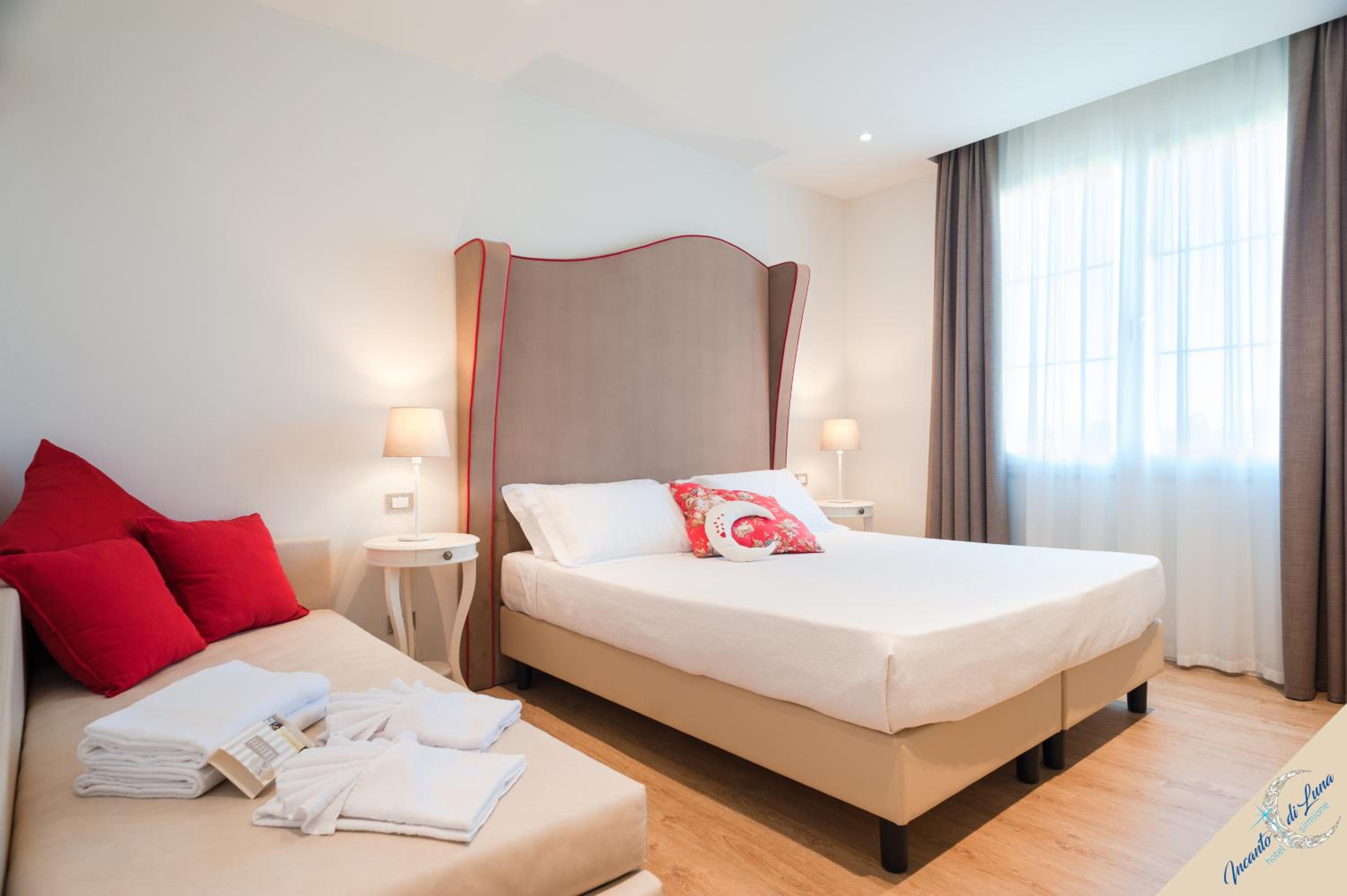 Deluxe Double or Twin Room - Photo 9