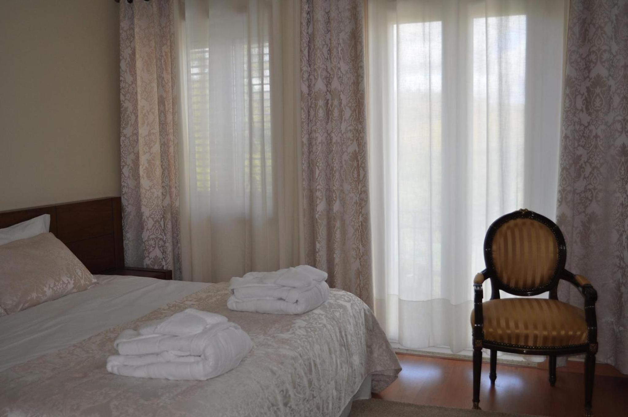 Suite - Photo 7