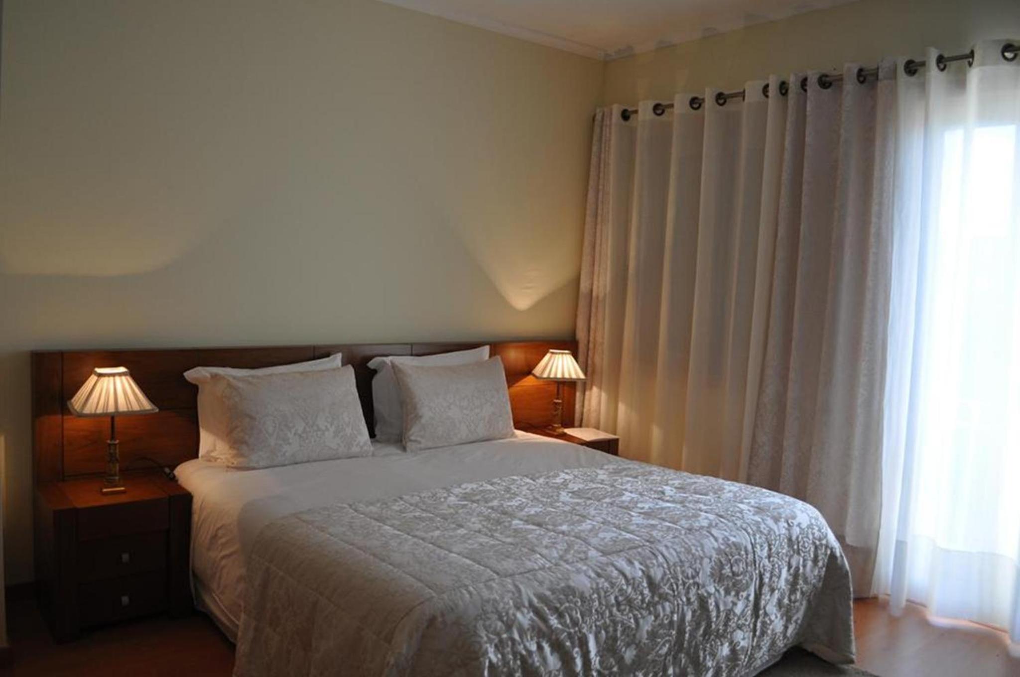 Suite - Photo 1