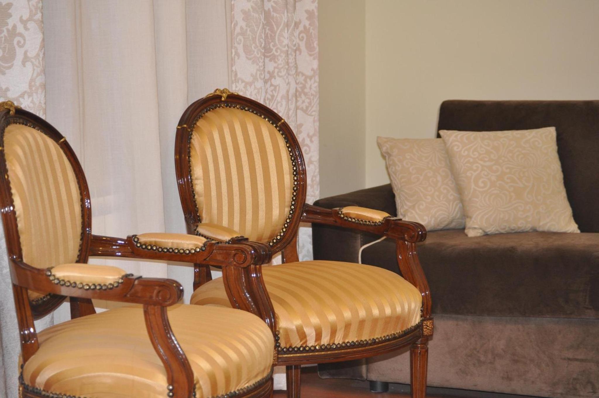 Suite - Photo 5