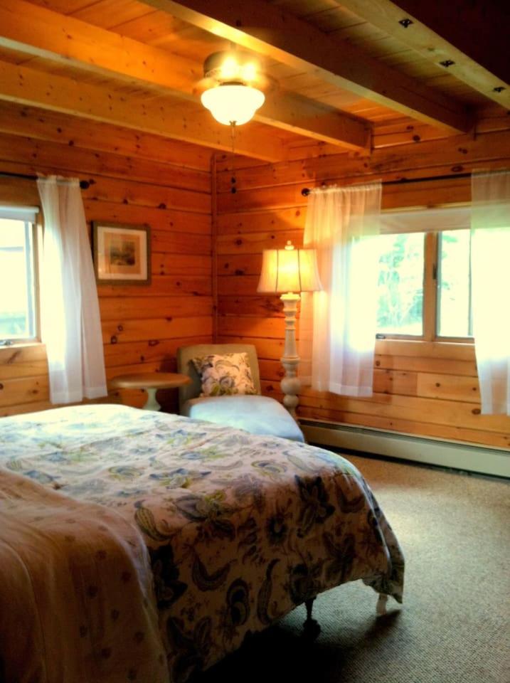 Four-Bedroom House photo 1
