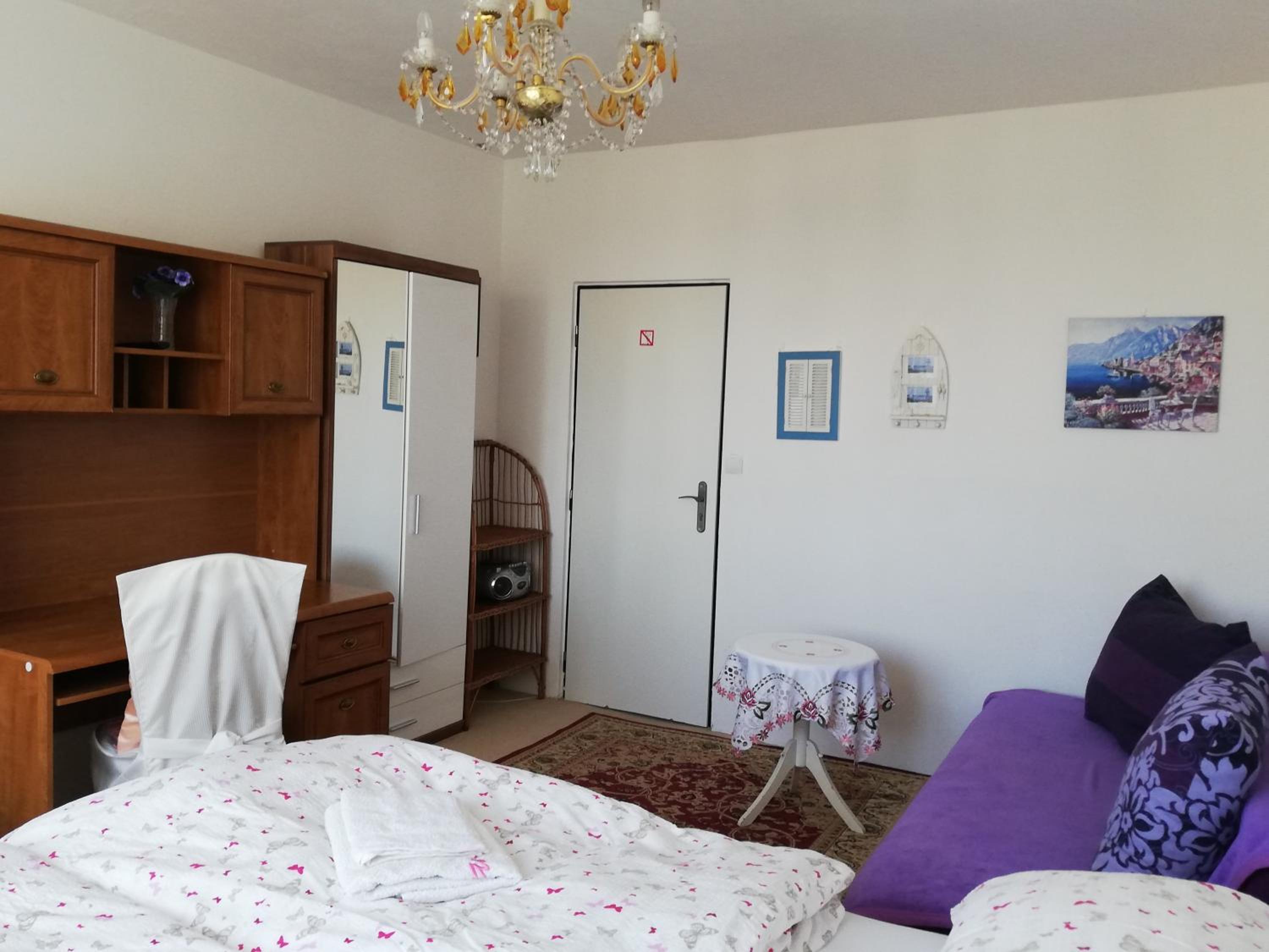 Apartment photo 1
