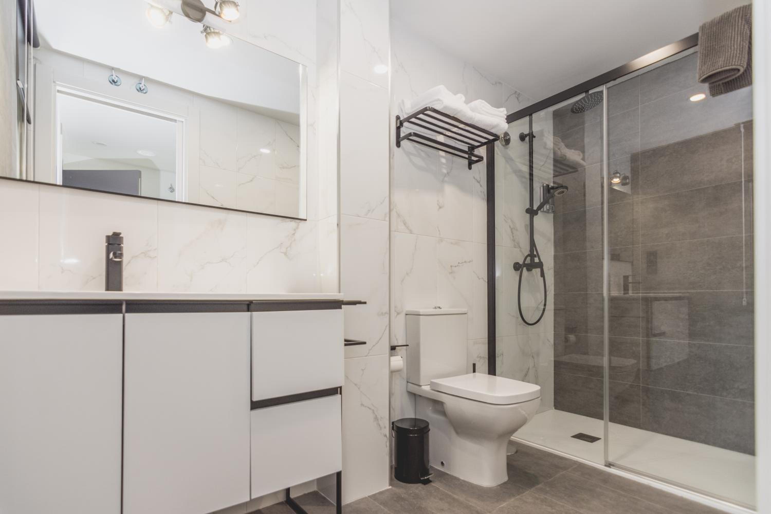 Apartment - Photo 10