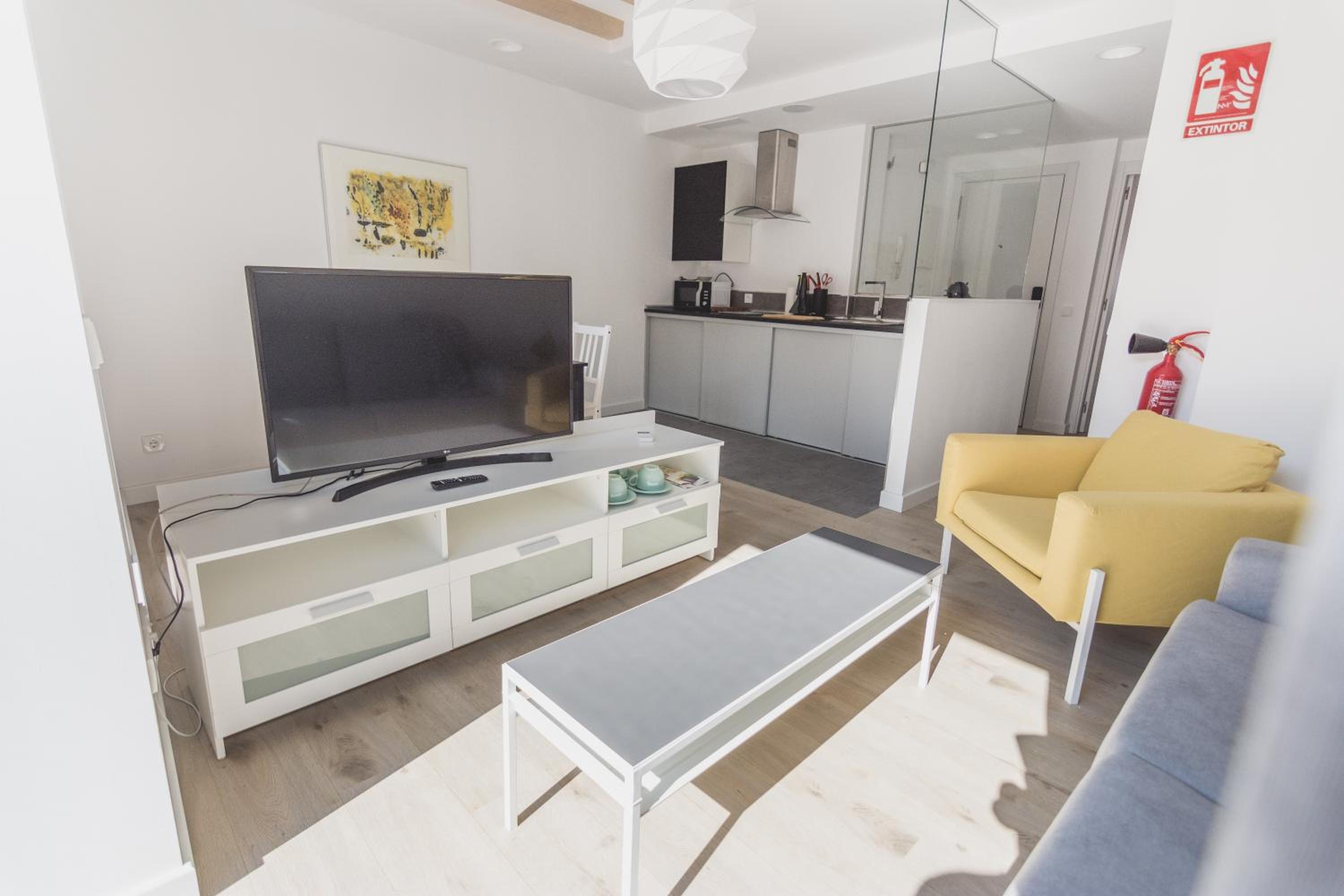 Apartment - Photo 9