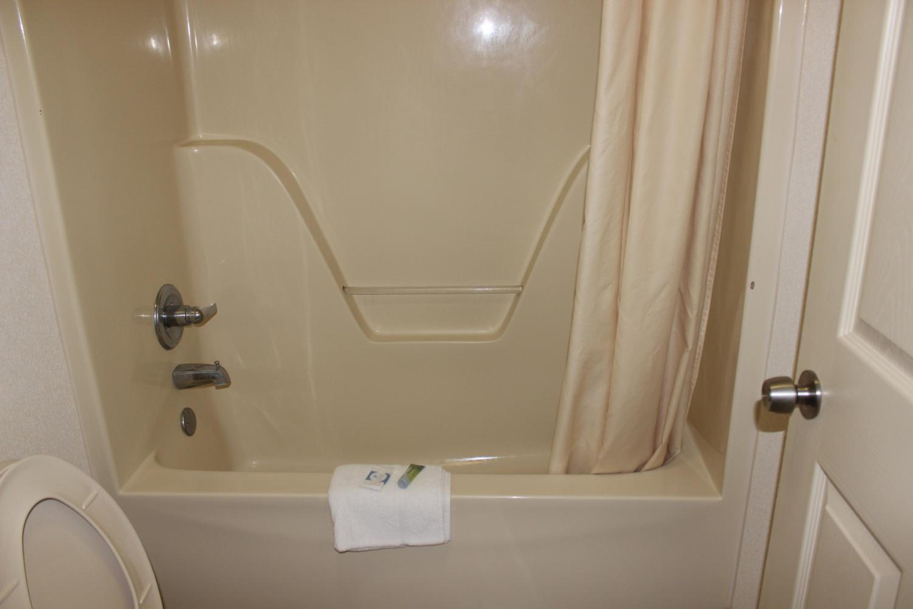 Budget Double Room photo 2