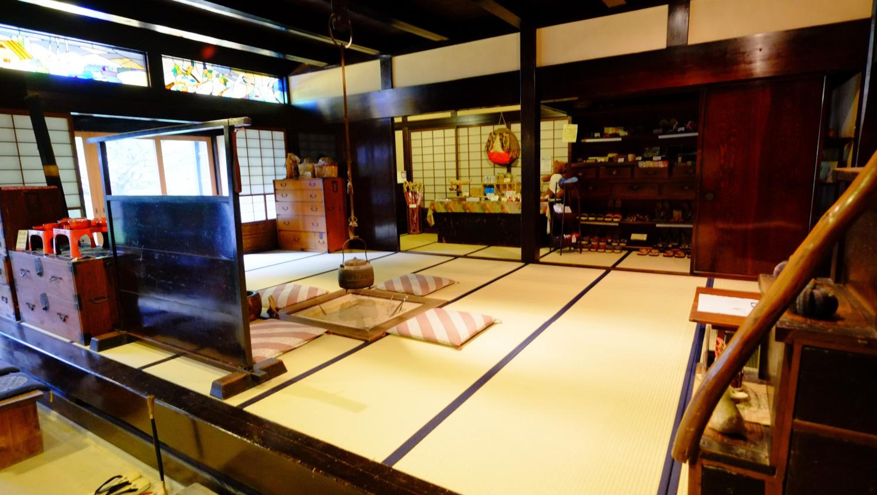 Japanese-Style Standard Room with Shared Bathroom - River View - Photo 9