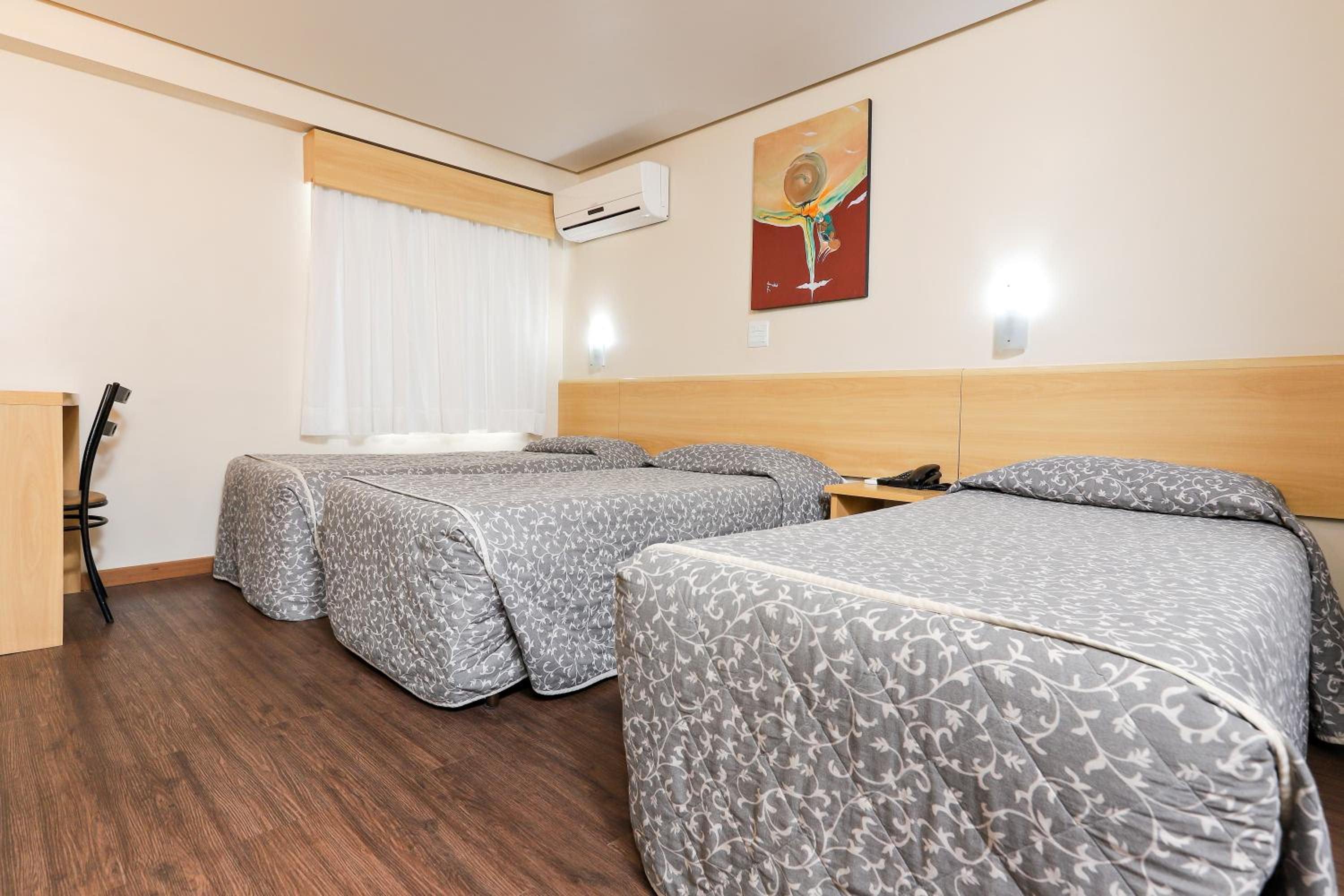 Standard Triple Room photo 3
