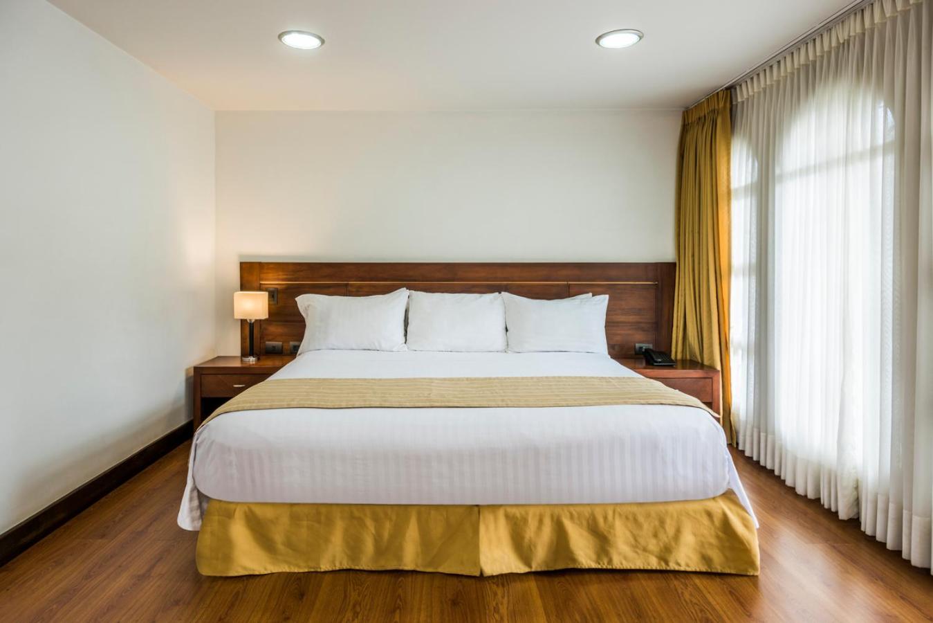Double Room - Photo 3