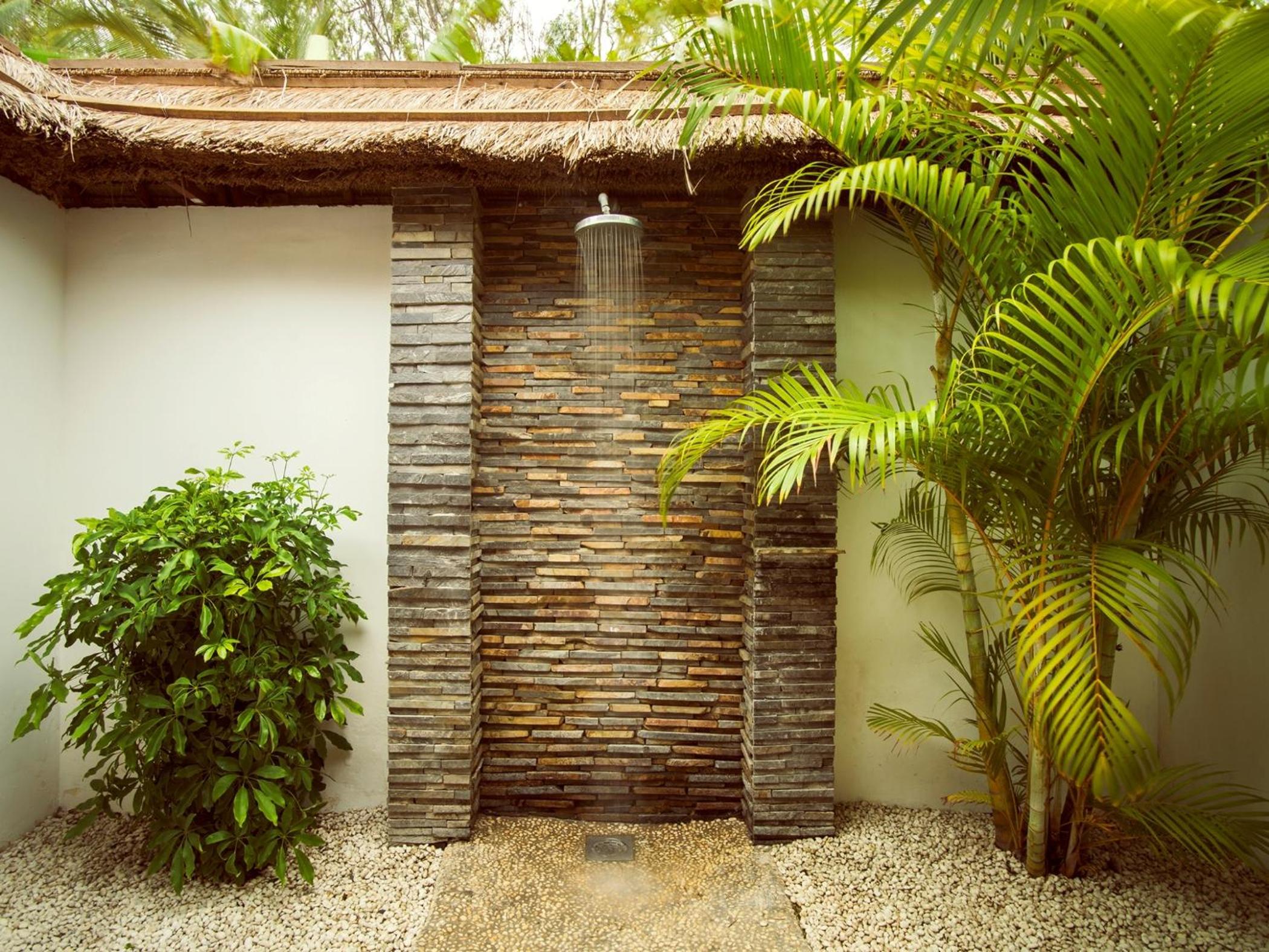 Bungalow with Garden View - Photo 5