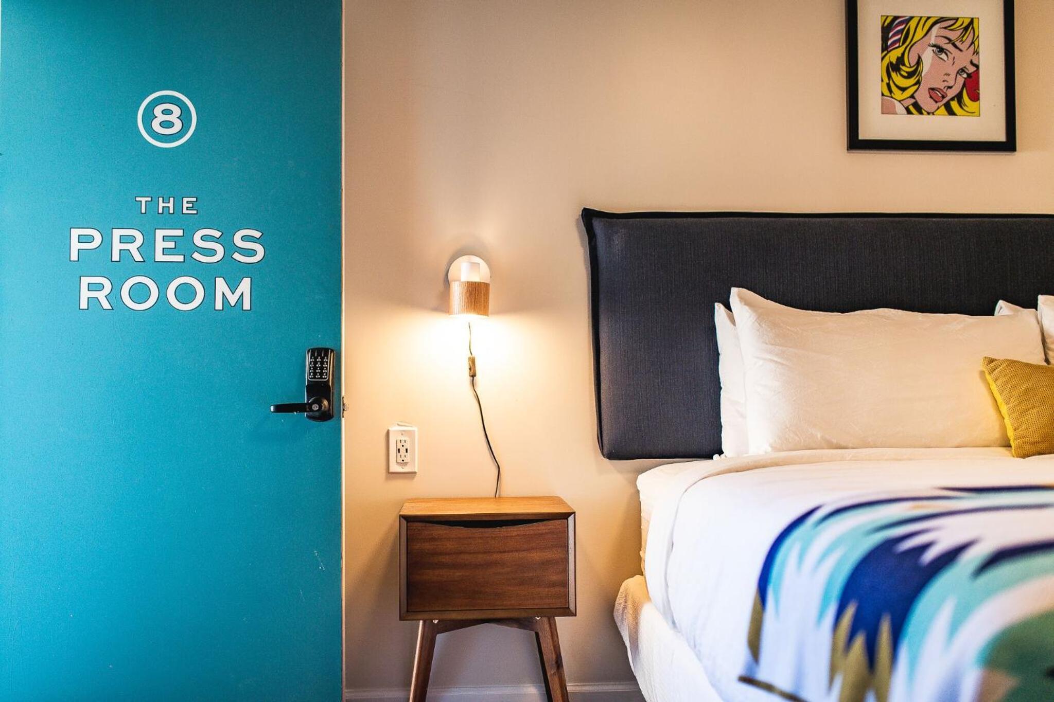 King Room with Roll-In Shower - Disability Access