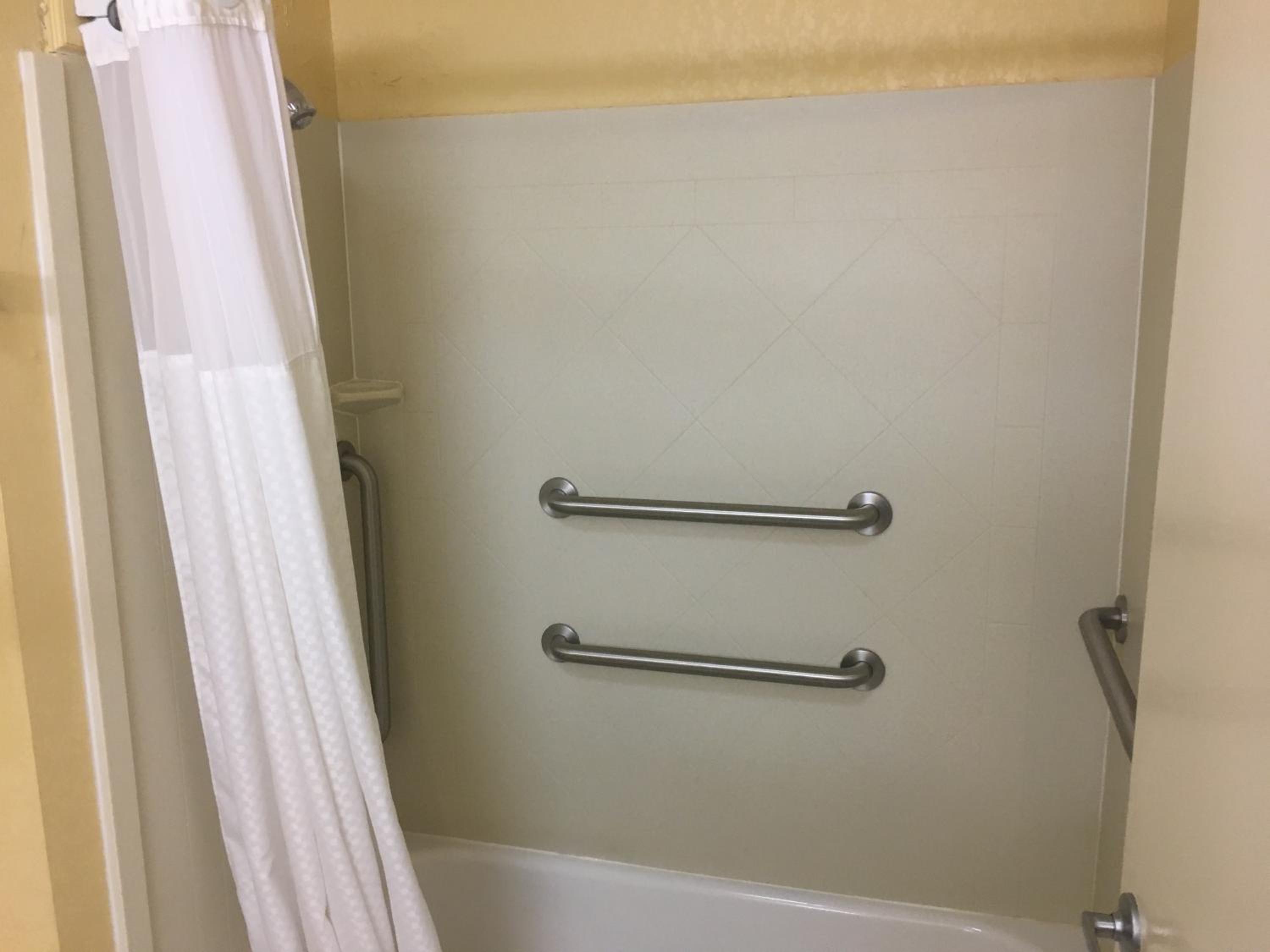 King Room - Disability Access/Non-Smoking photo 2