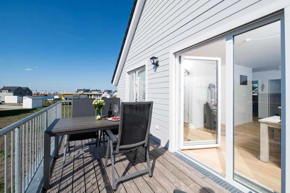 Apartment with Sea View photo 3