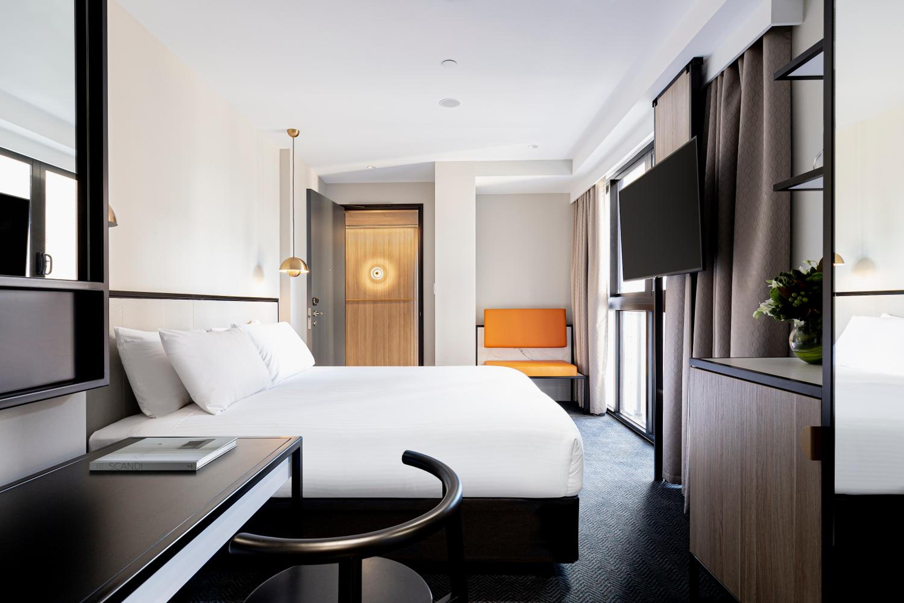 Business King Room - Photo 3