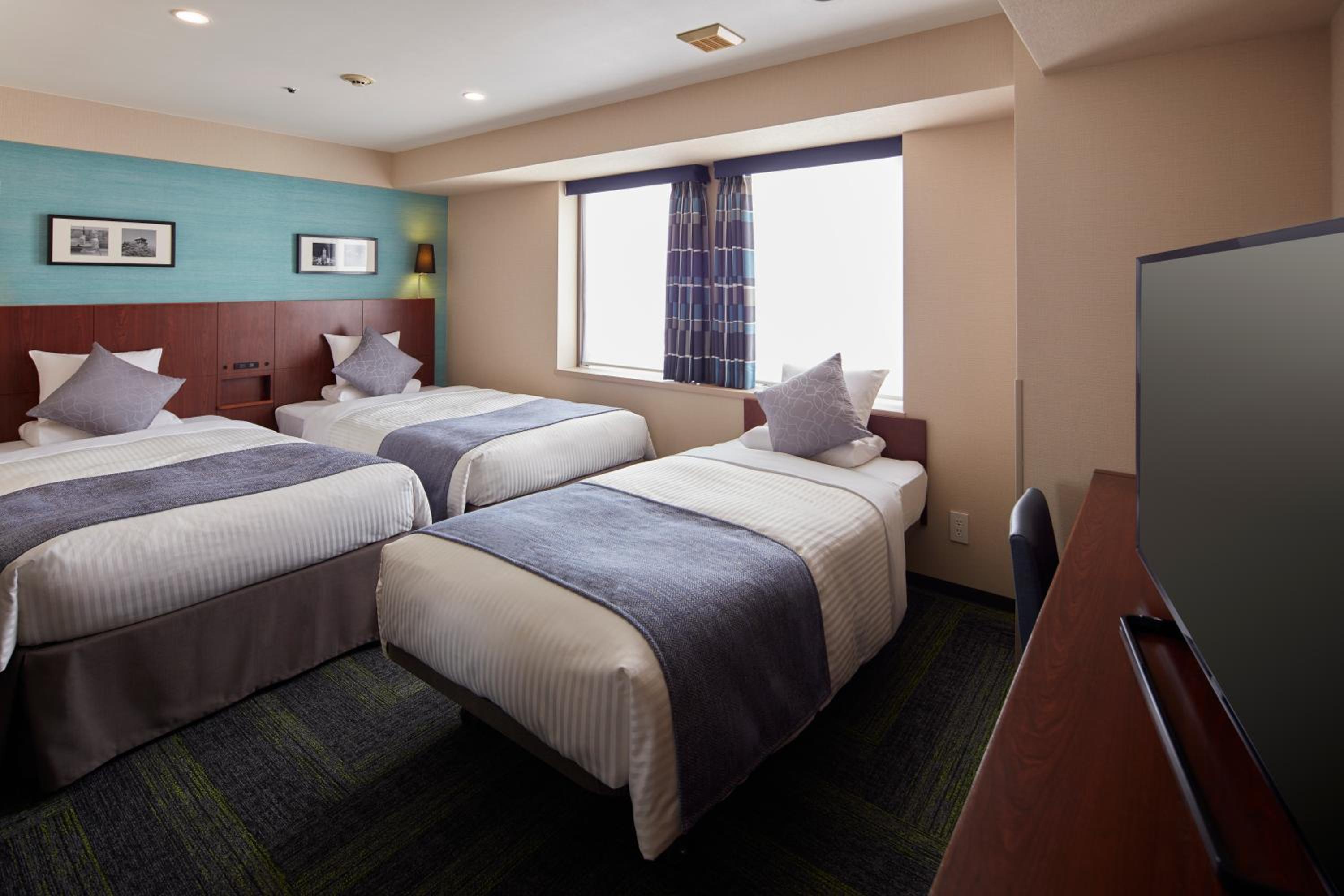 Superior Triple Room - Non Smoking - Photo 1