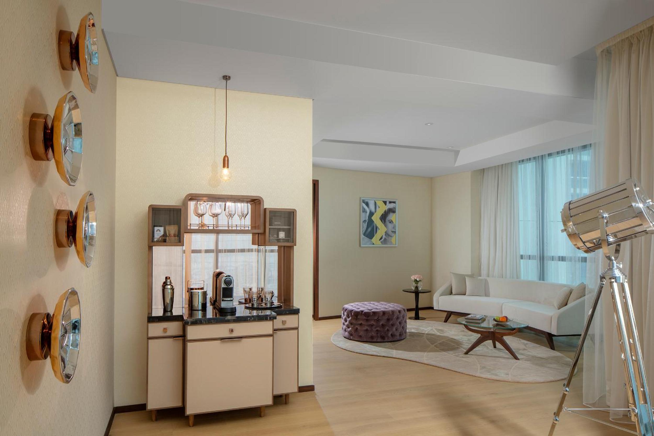 Carole Suite