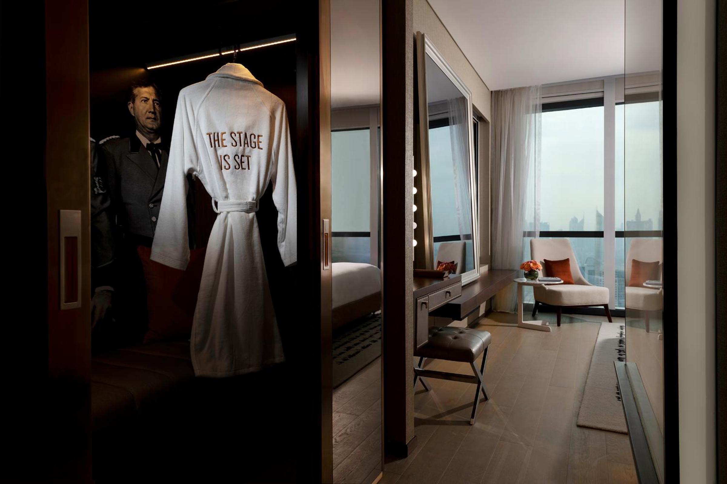 Paramount Suite
