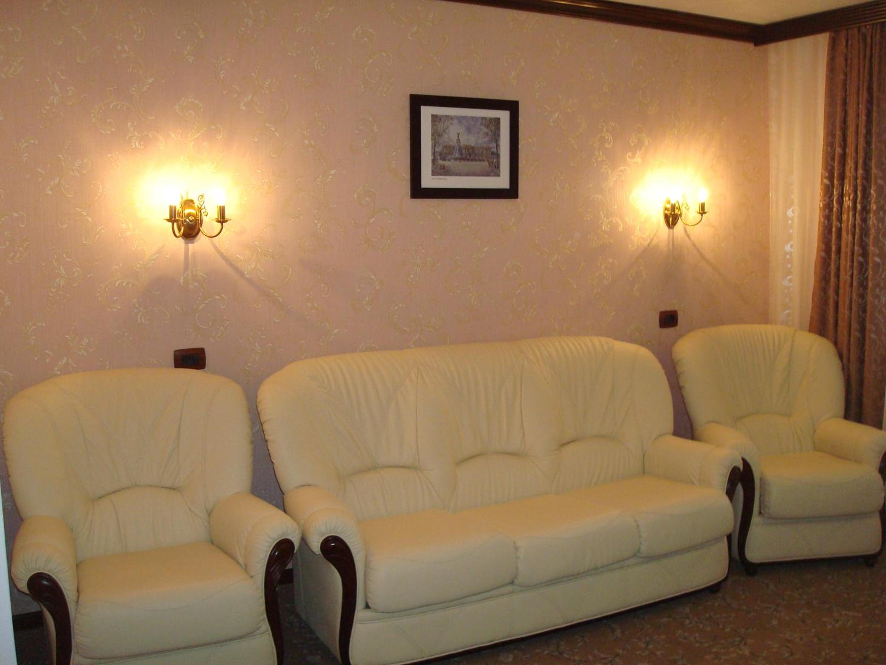 One-Bedroom Suite photo 3