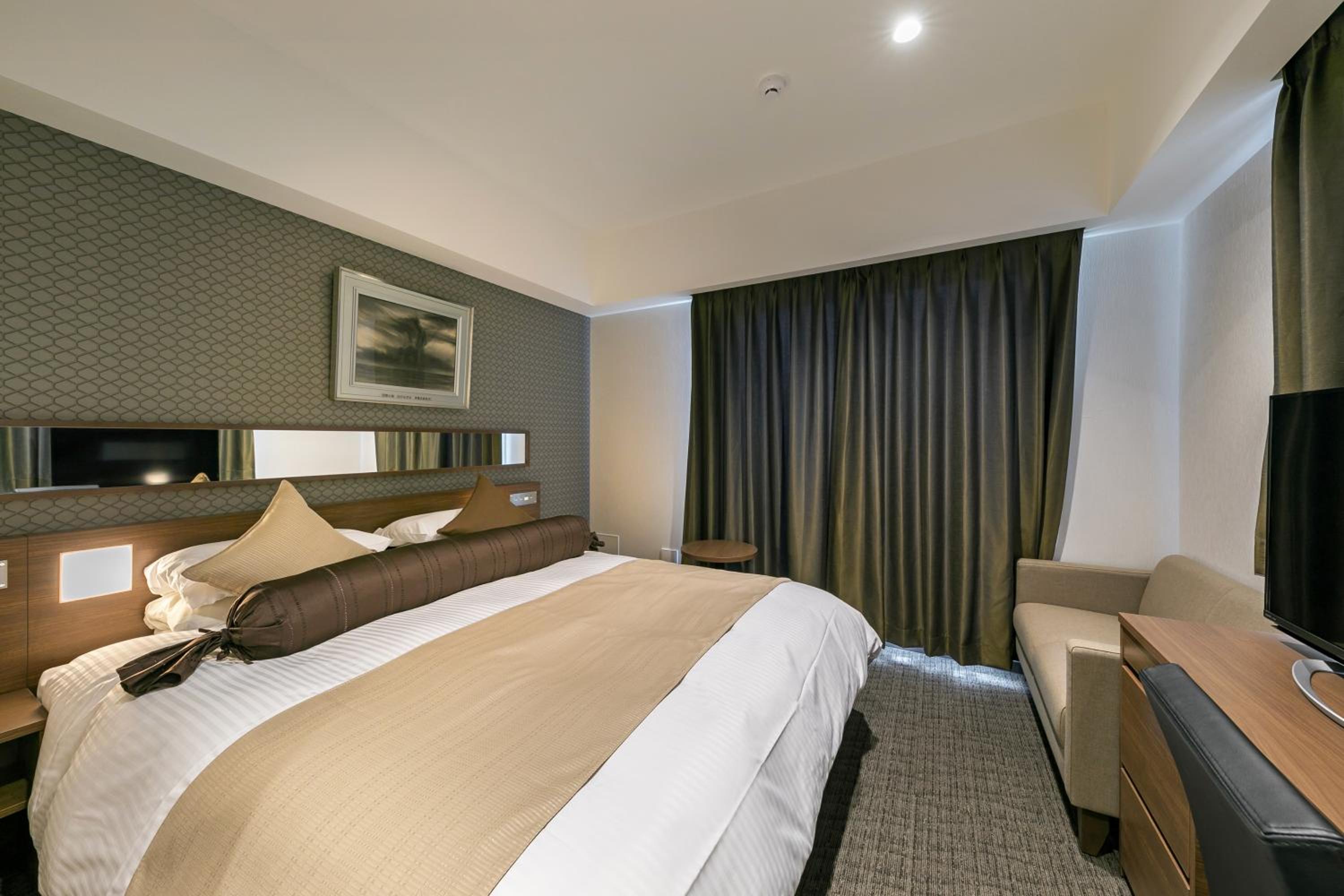 Regular Floor Double Room with Balcony - Non-Smoking (Misaki Building)