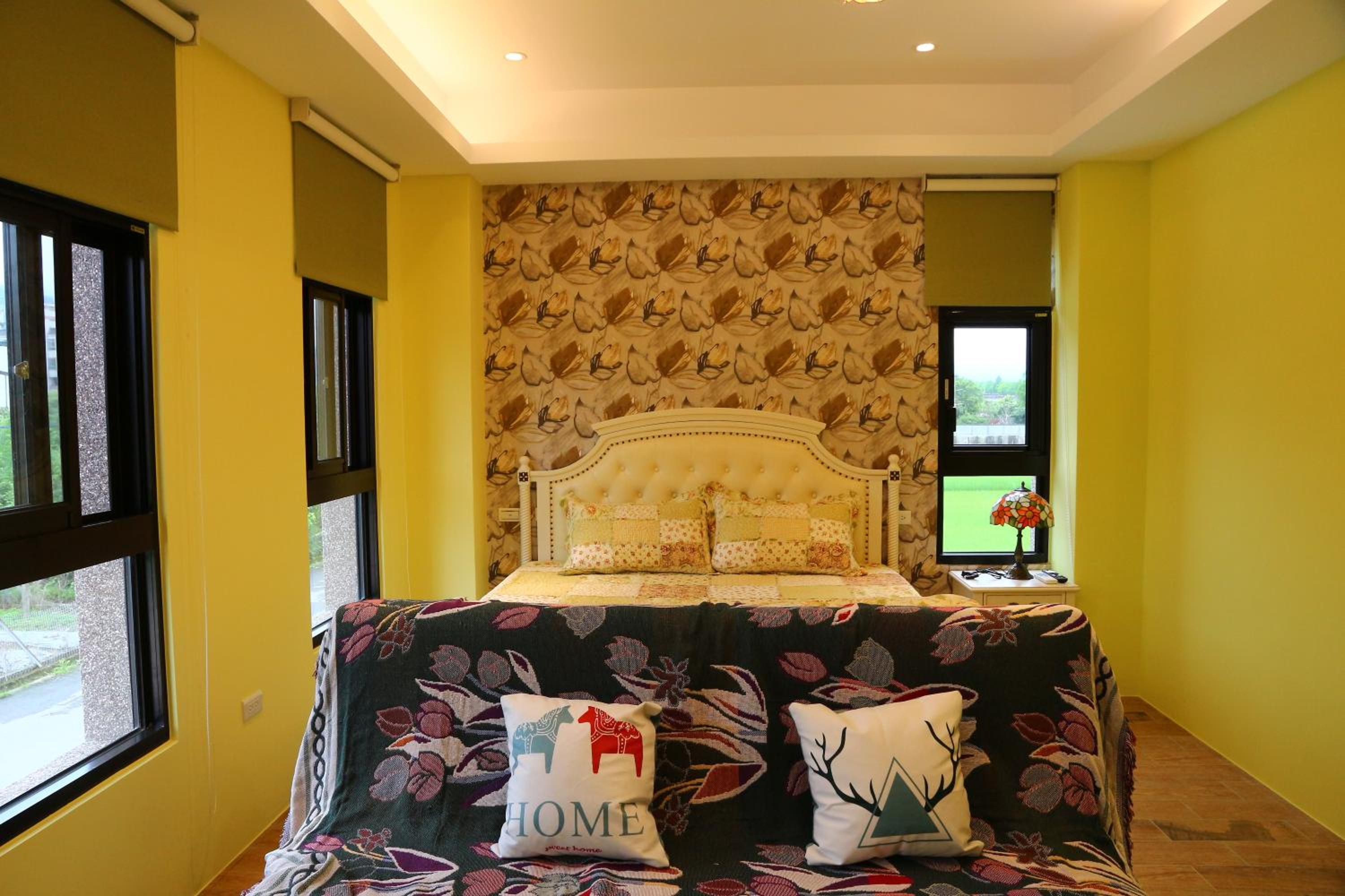 Queen Room - Photo 7