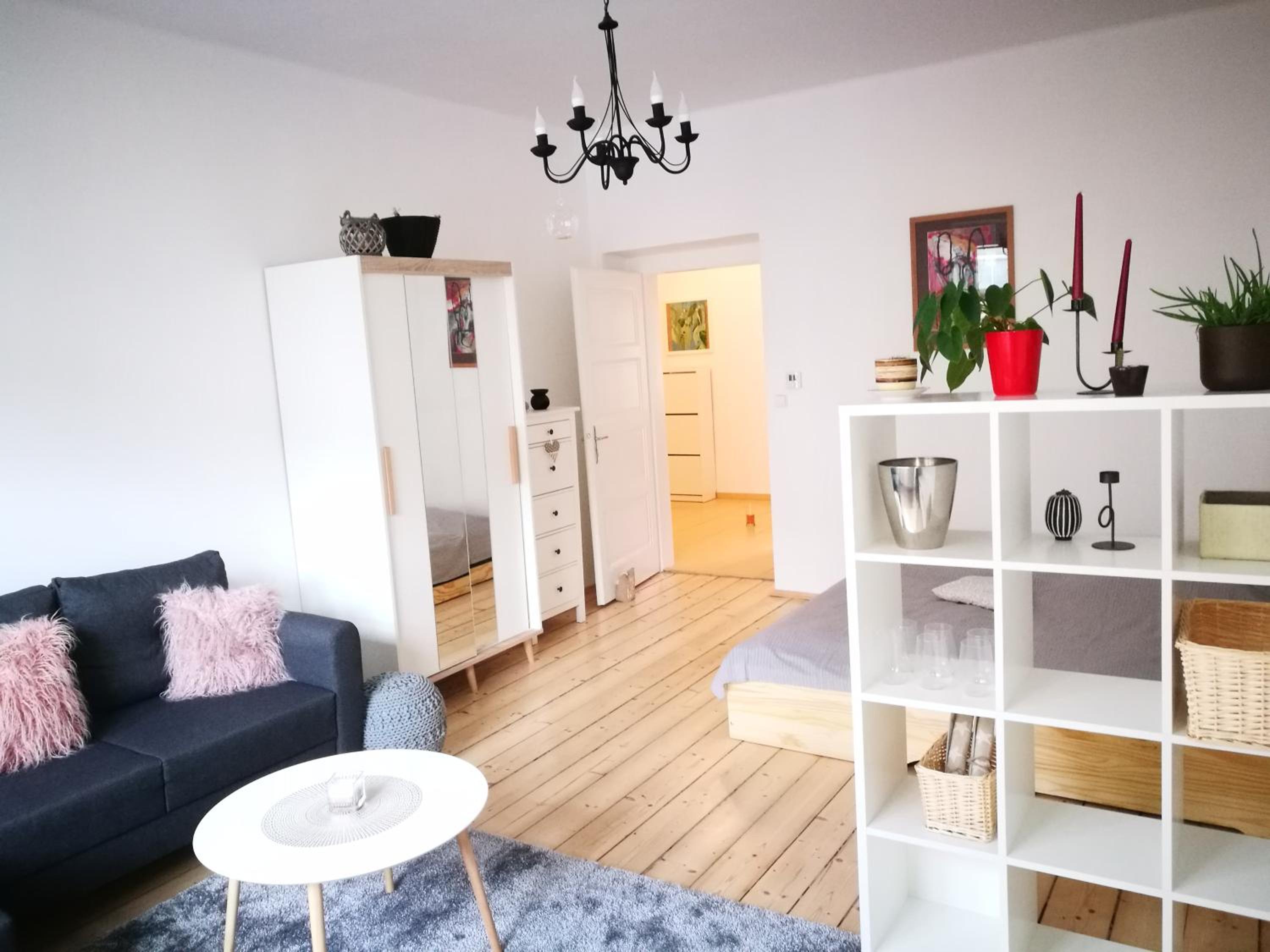 One-Bedroom Apartment - Photo 1
