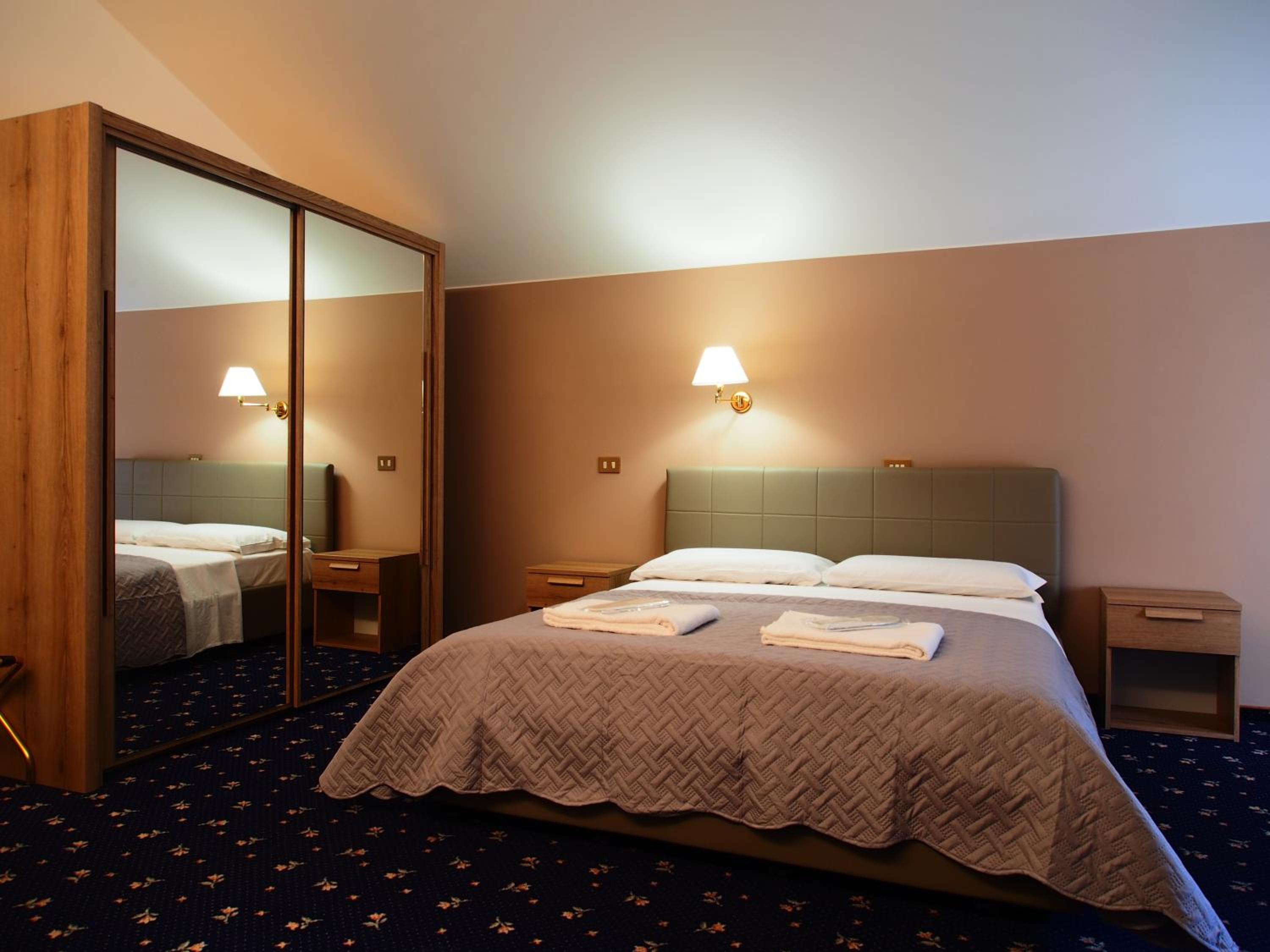 Triple Room photo 2